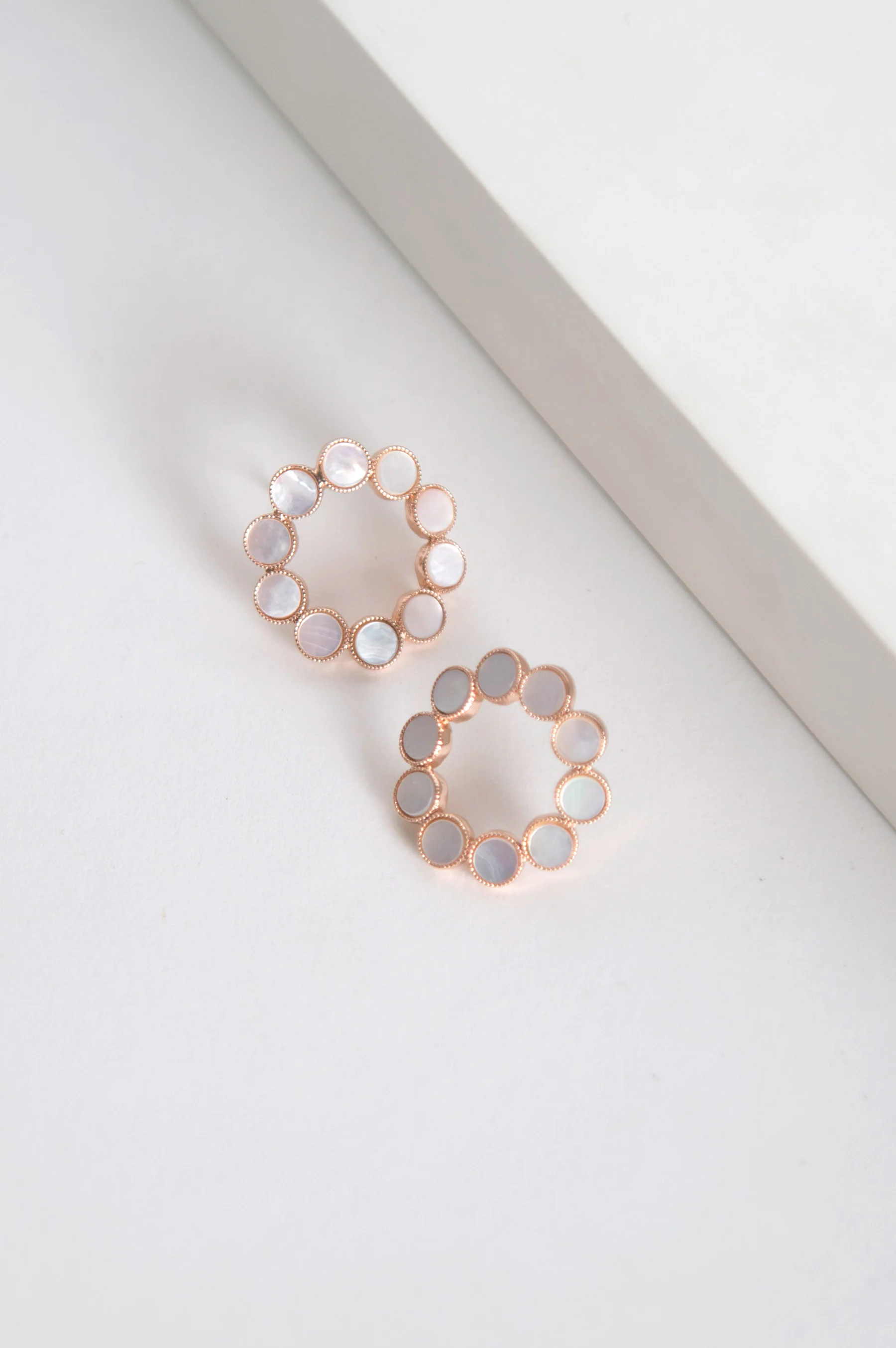 Round Gold Hoop earrings