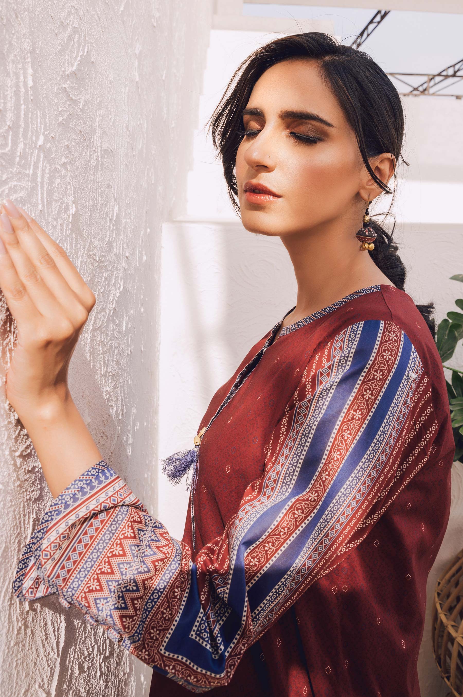 Stitched 1 Piece Digital Printed Doria Lawn Shirt - Image 3
