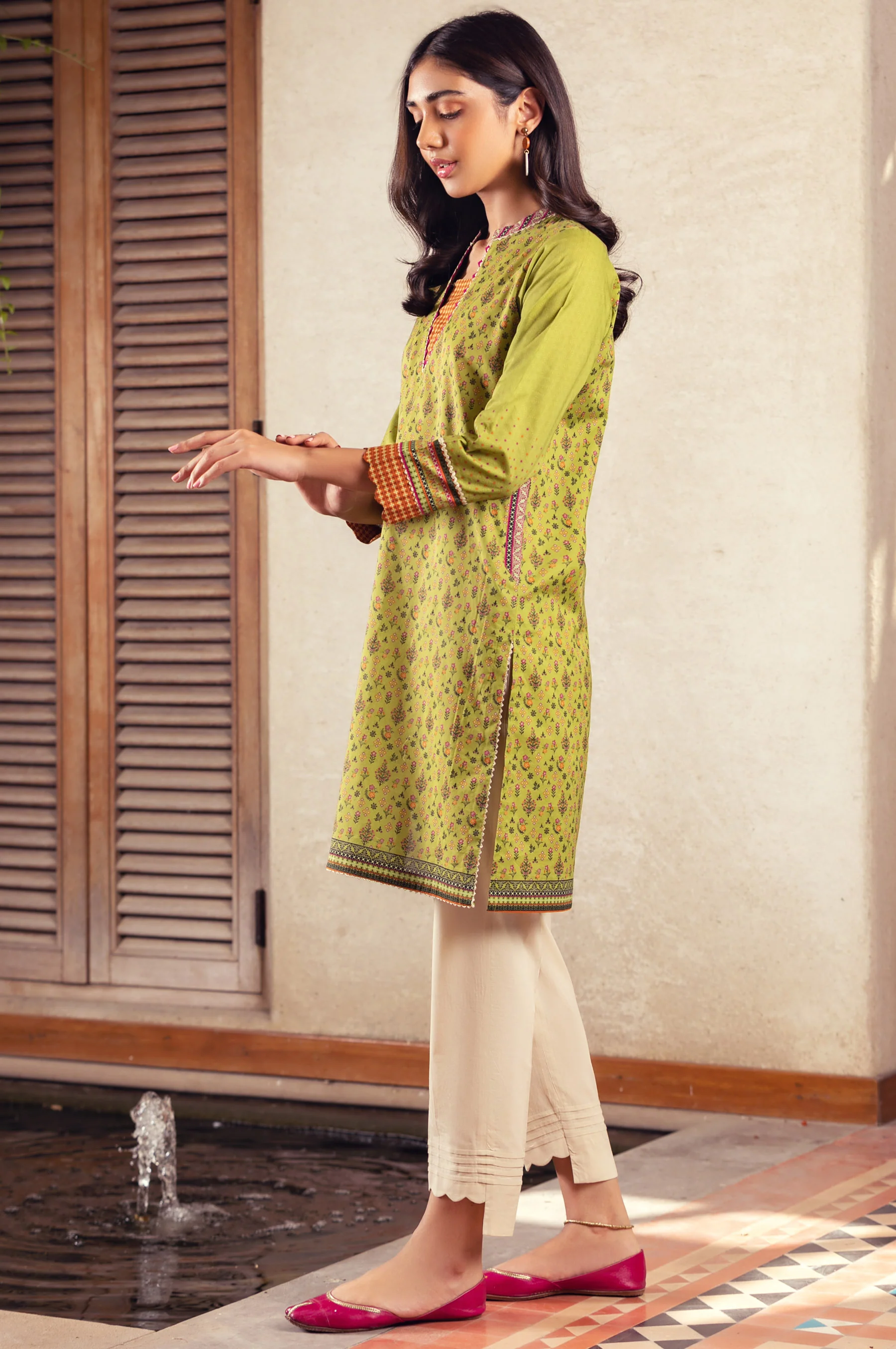 Stitched 1 Piece Digital Printed Doria Lawn Shirt - Image 3