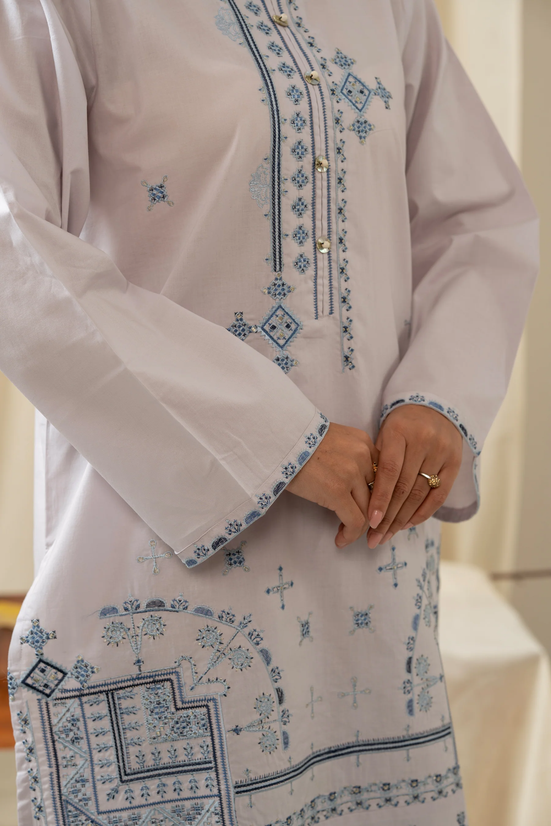 CAMBRIC STITCHED DUPATTA (FACTORY E-OUTLET) - Image 2