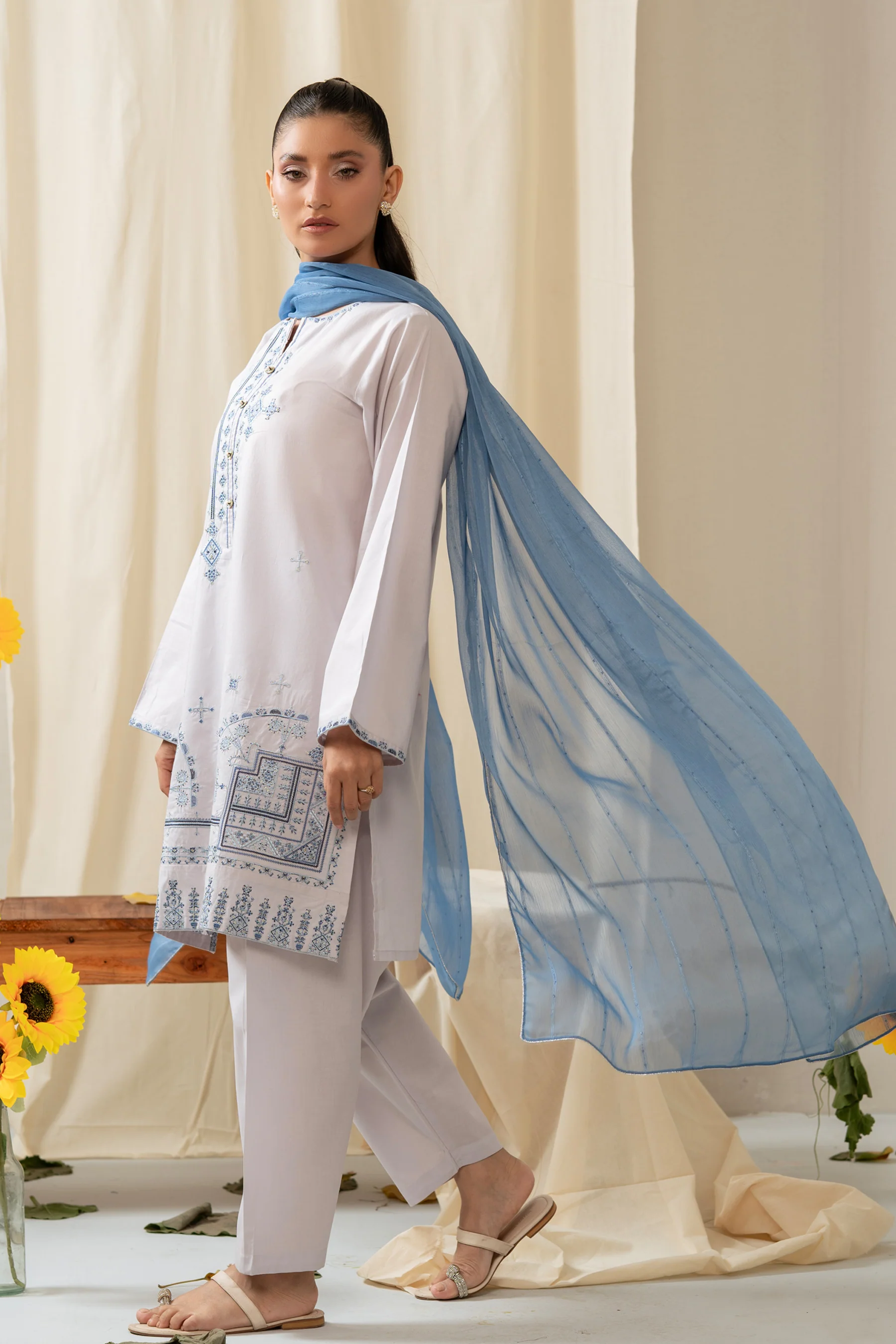 CAMBRIC STITCHED DUPATTA (FACTORY E-OUTLET) - Image 5