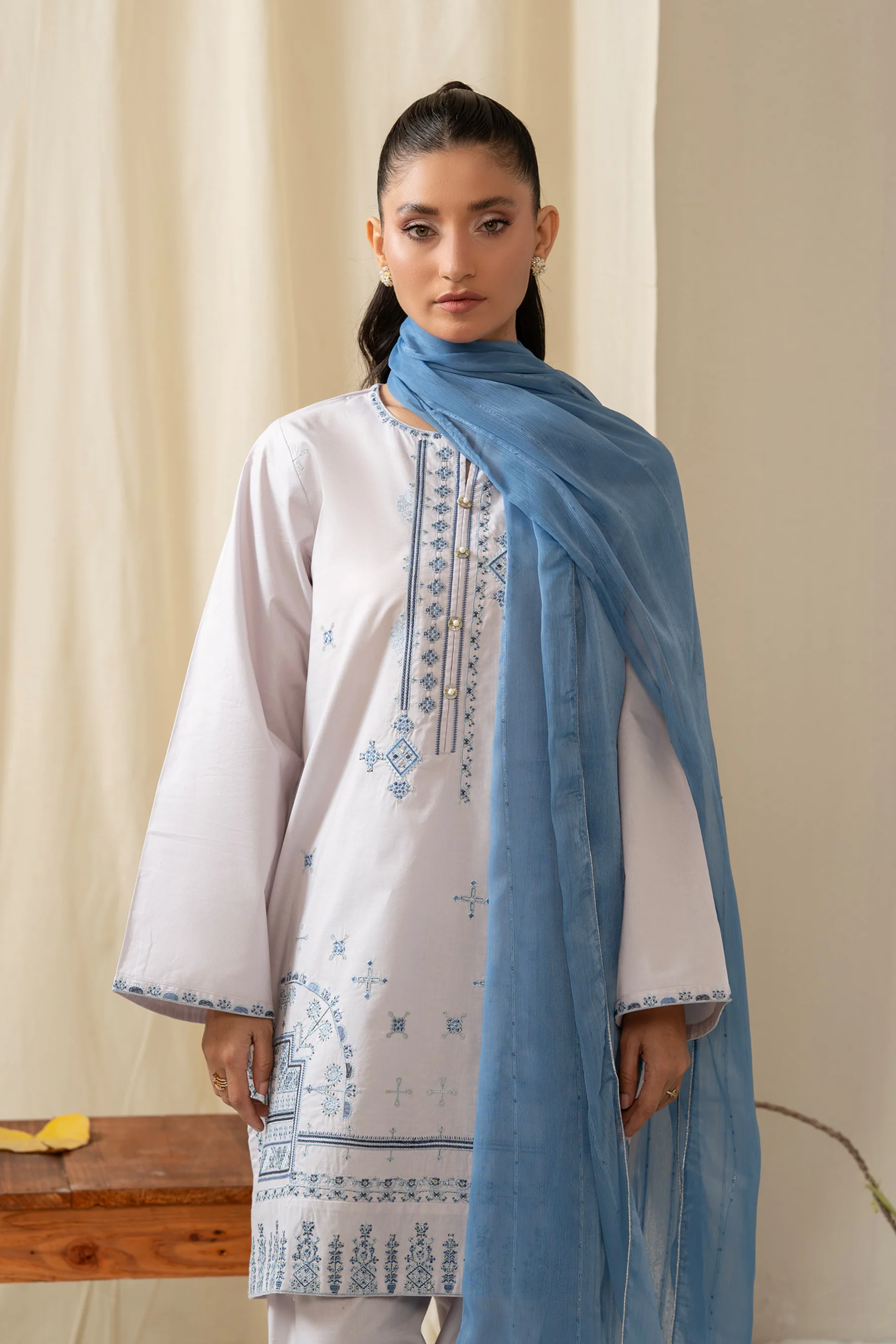 CAMBRIC STITCHED DUPATTA (FACTORY E-OUTLET) - Image 6