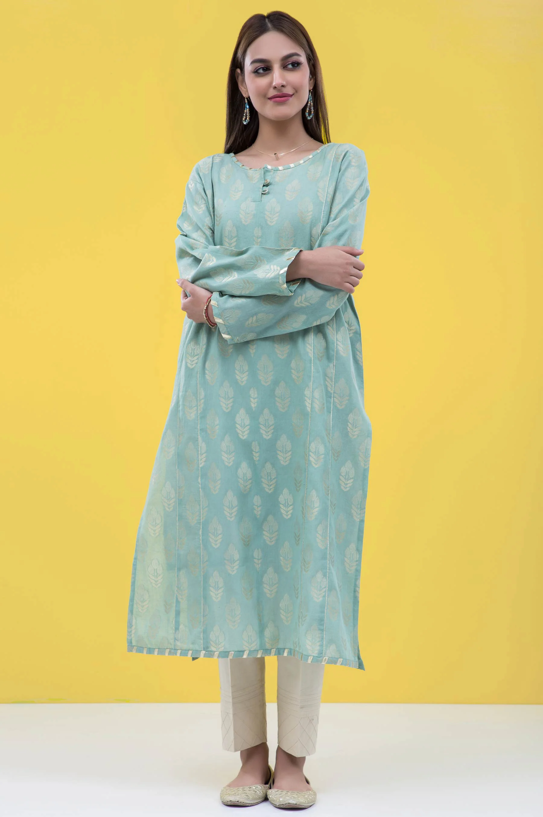 Stitched 1 Piece Embellished Jacquard Shirt - Image 3