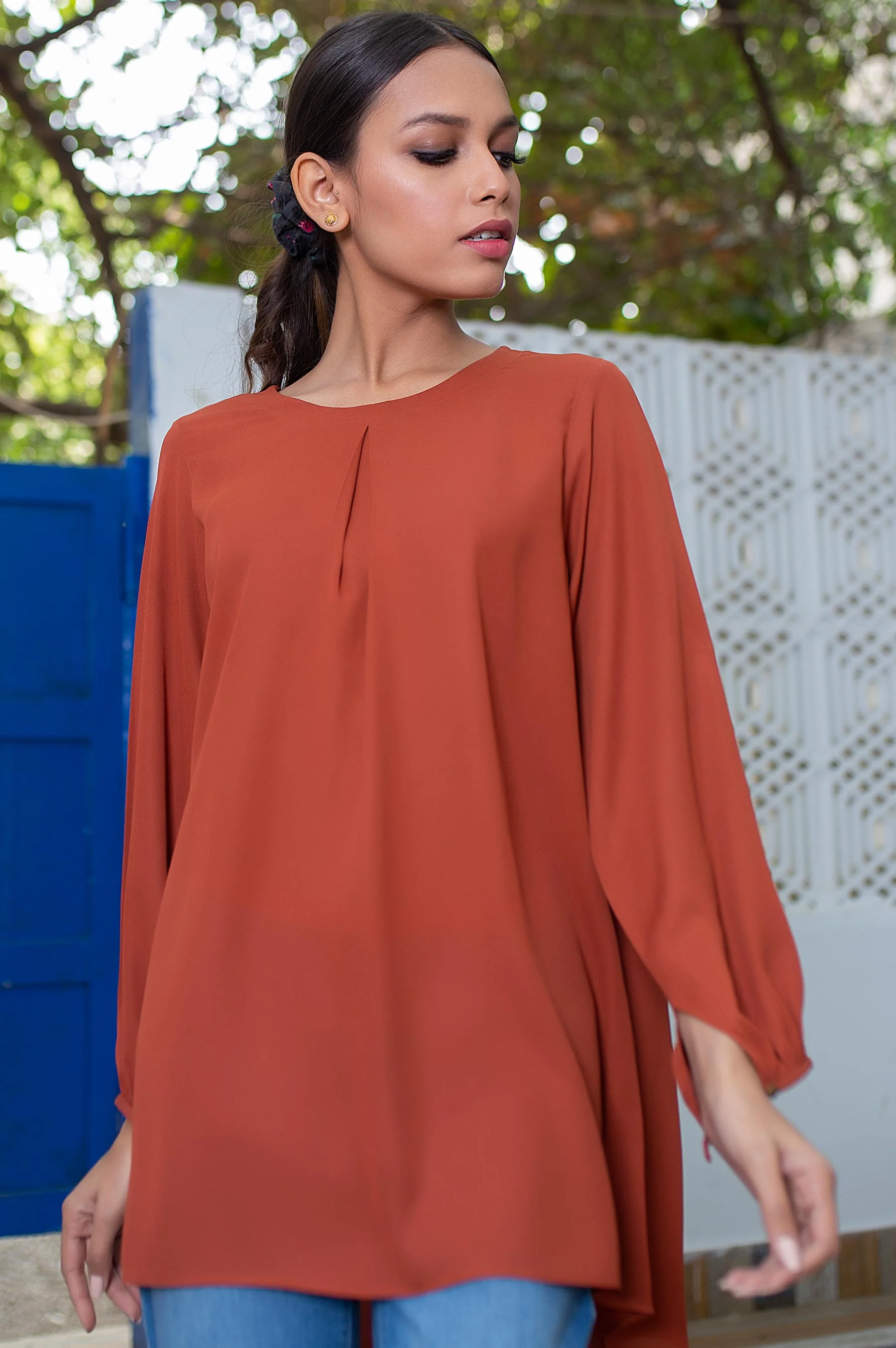 Stitched 1 Piece Embellished Crepe Shirt - Image 2