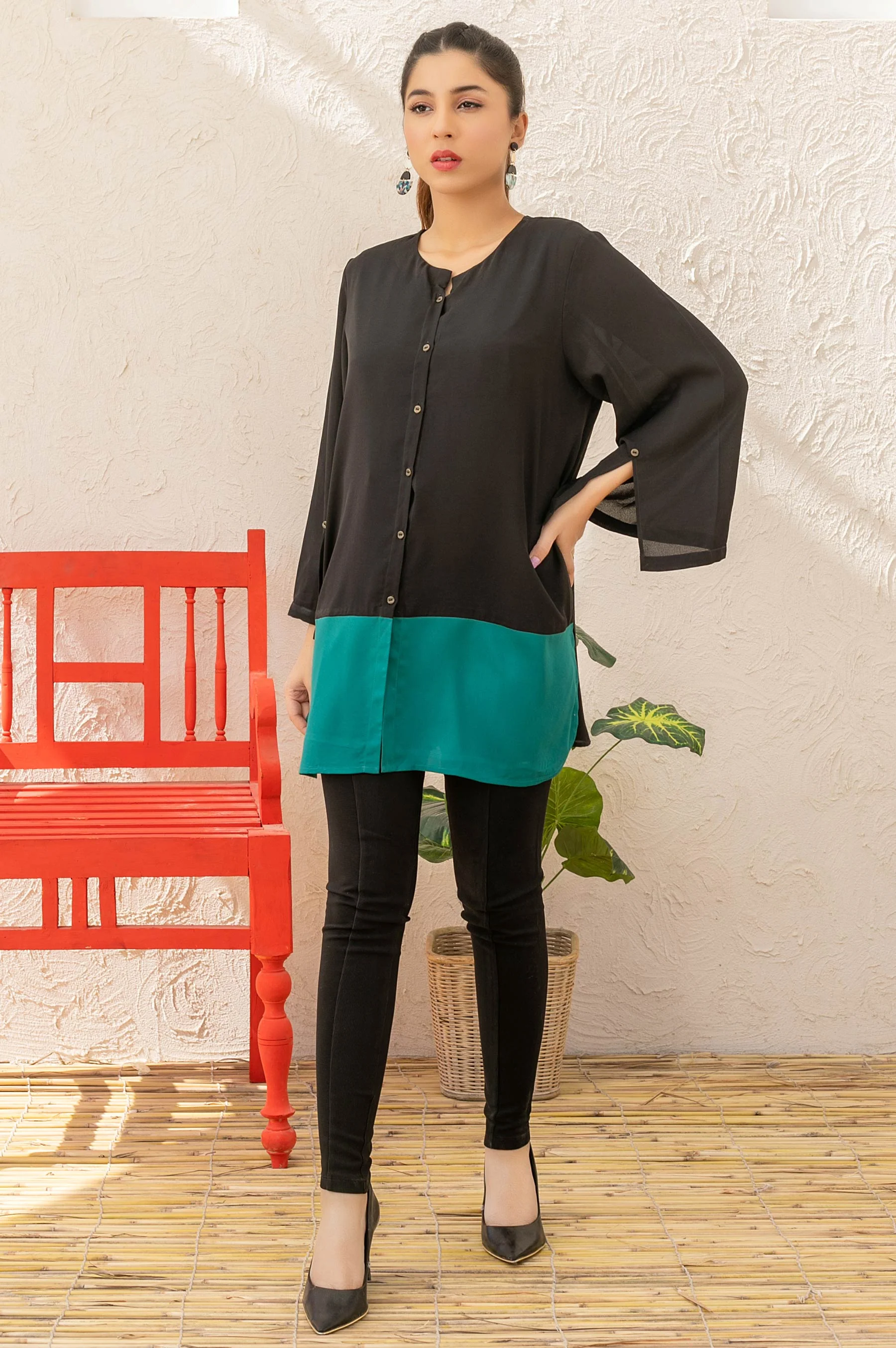 Stitched 1 Piece Embellished Crepe Shirt - Image 4
