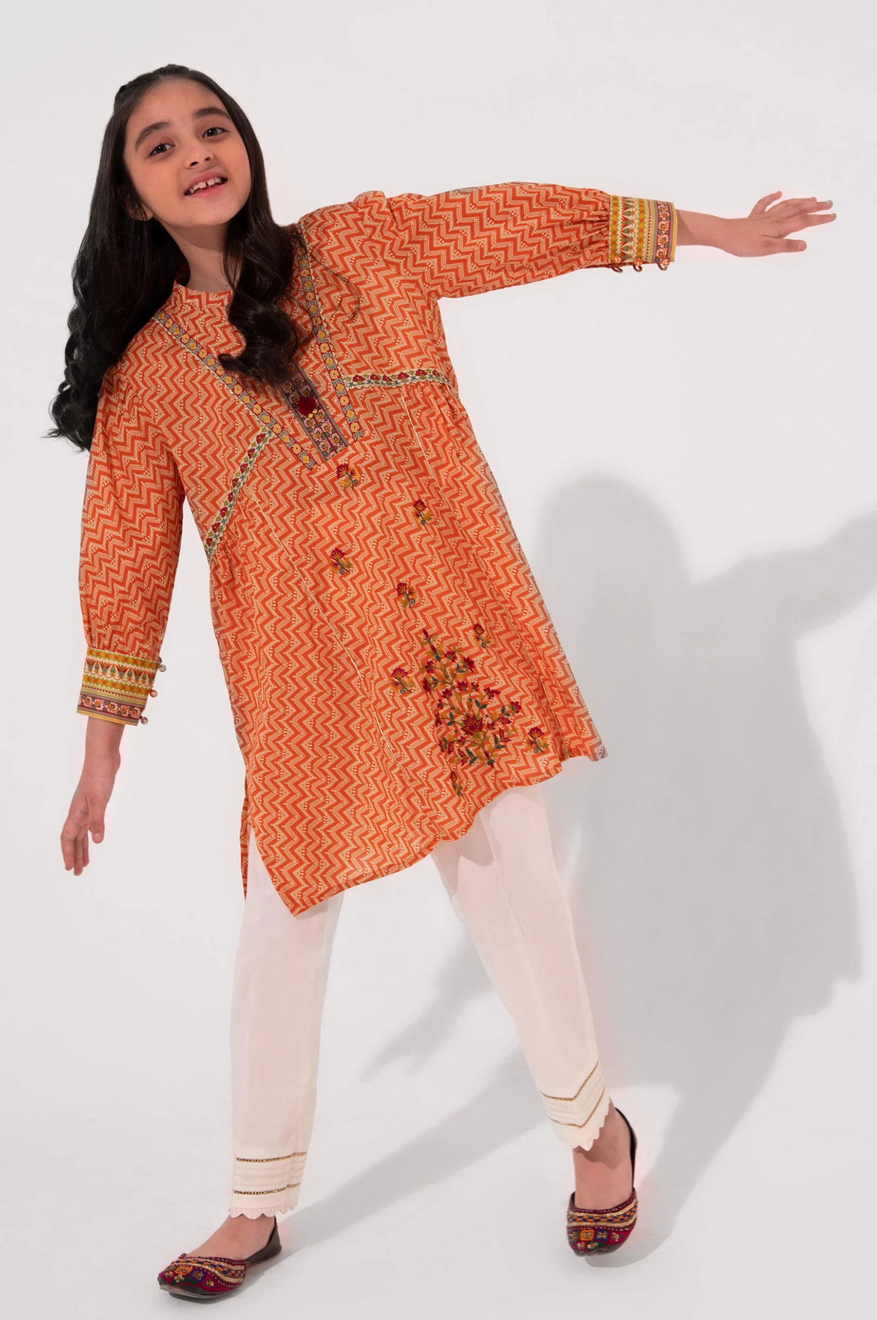 Stitched 1 Piece Embellished Lawn Shirt - Image 6