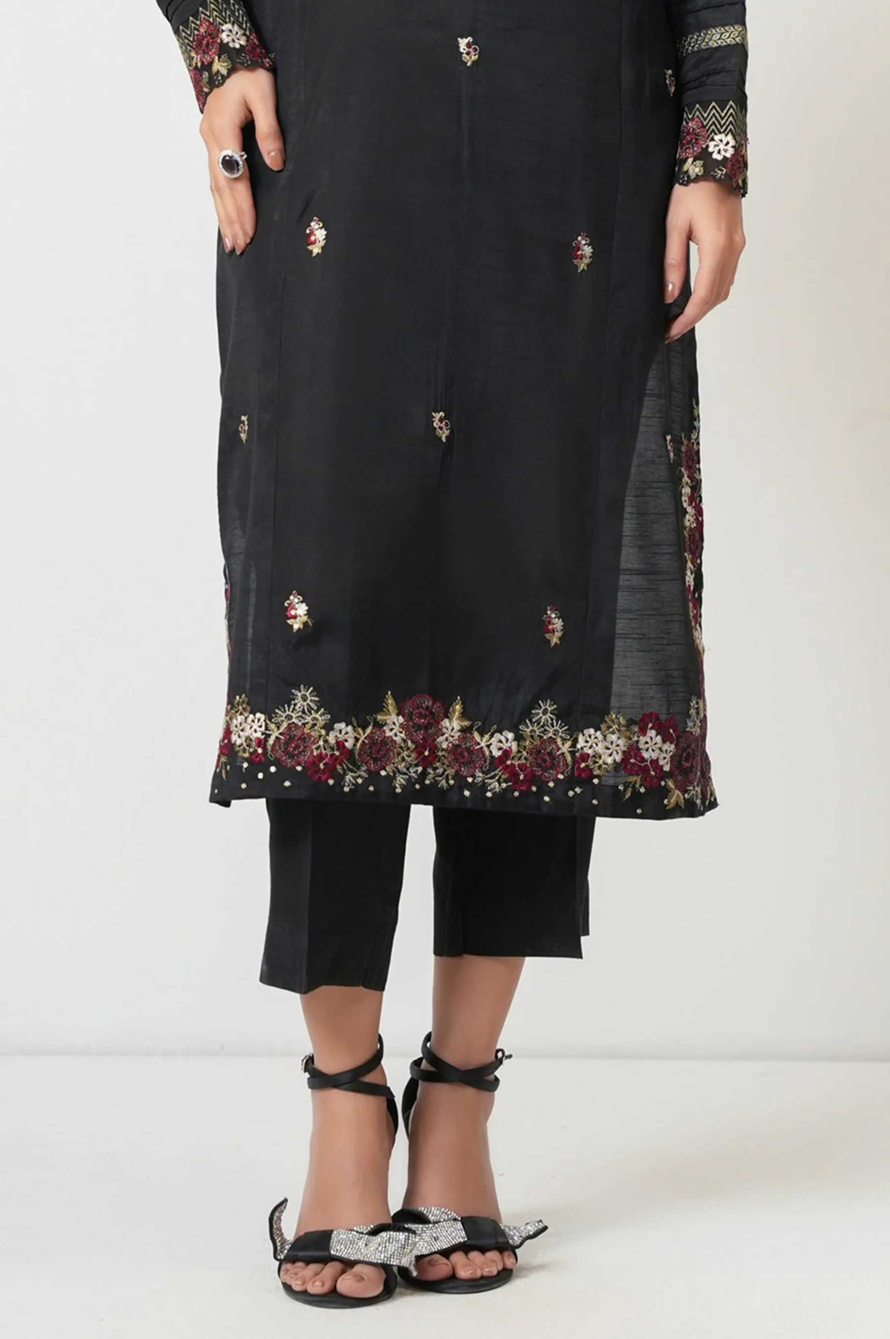 EMBROIDERED STITCHED BOTTOM (FACTORY E-OUTLET)