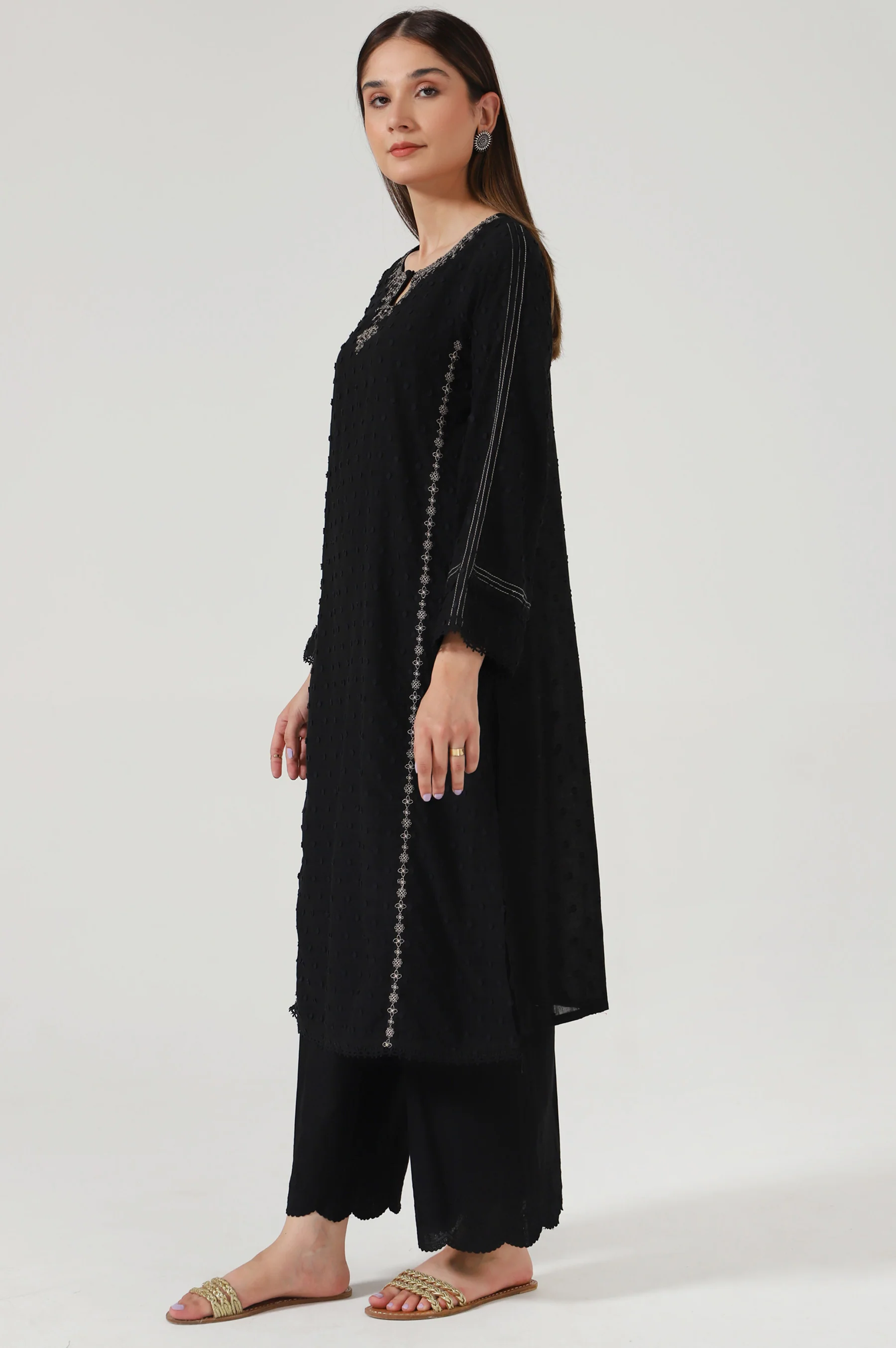 Stitched 1 Piece Embroidered Brochia Suit - Image 4