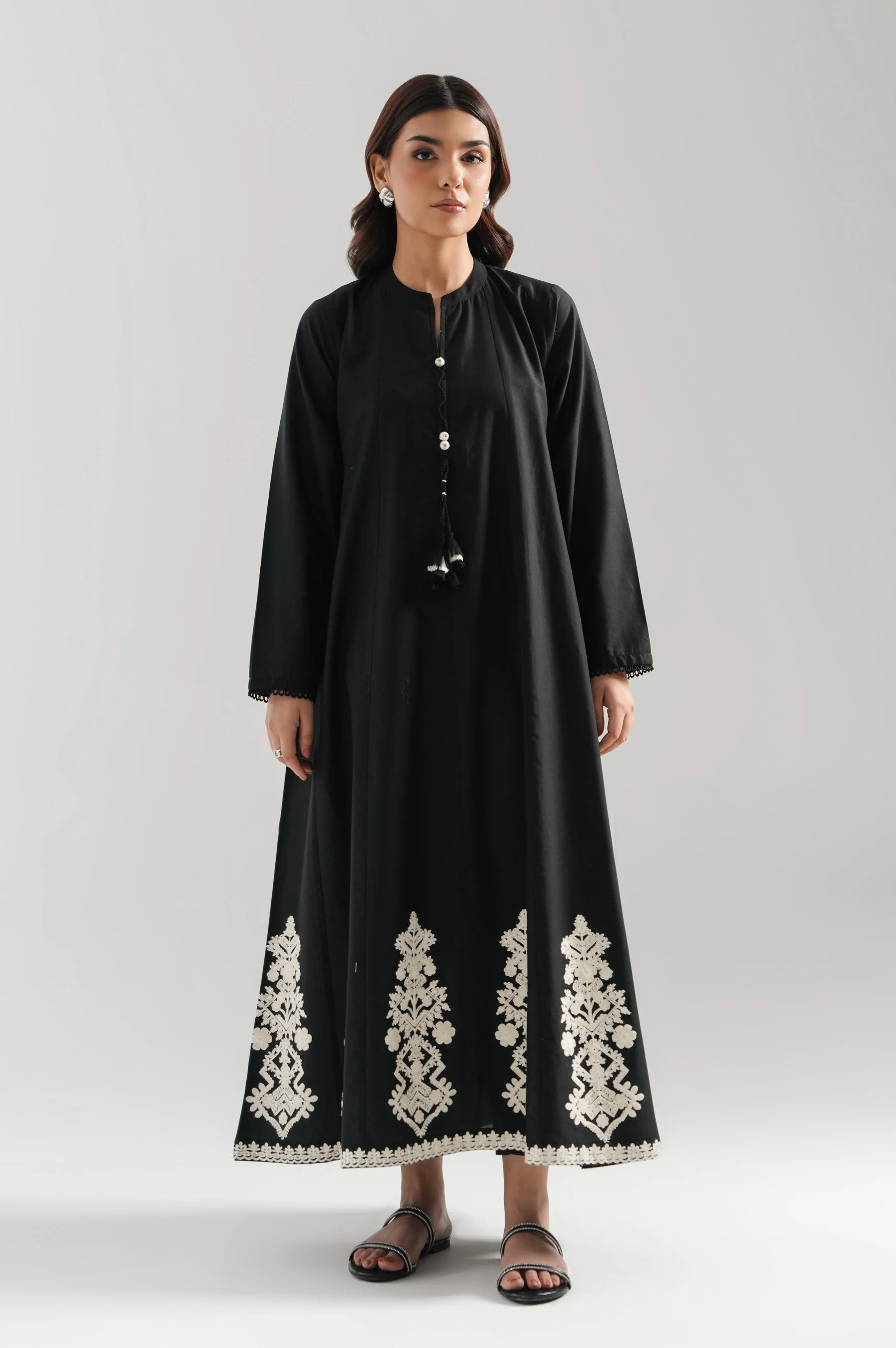 STITCHED EMBROIDERED CAMBRIC DRESS - Image 2