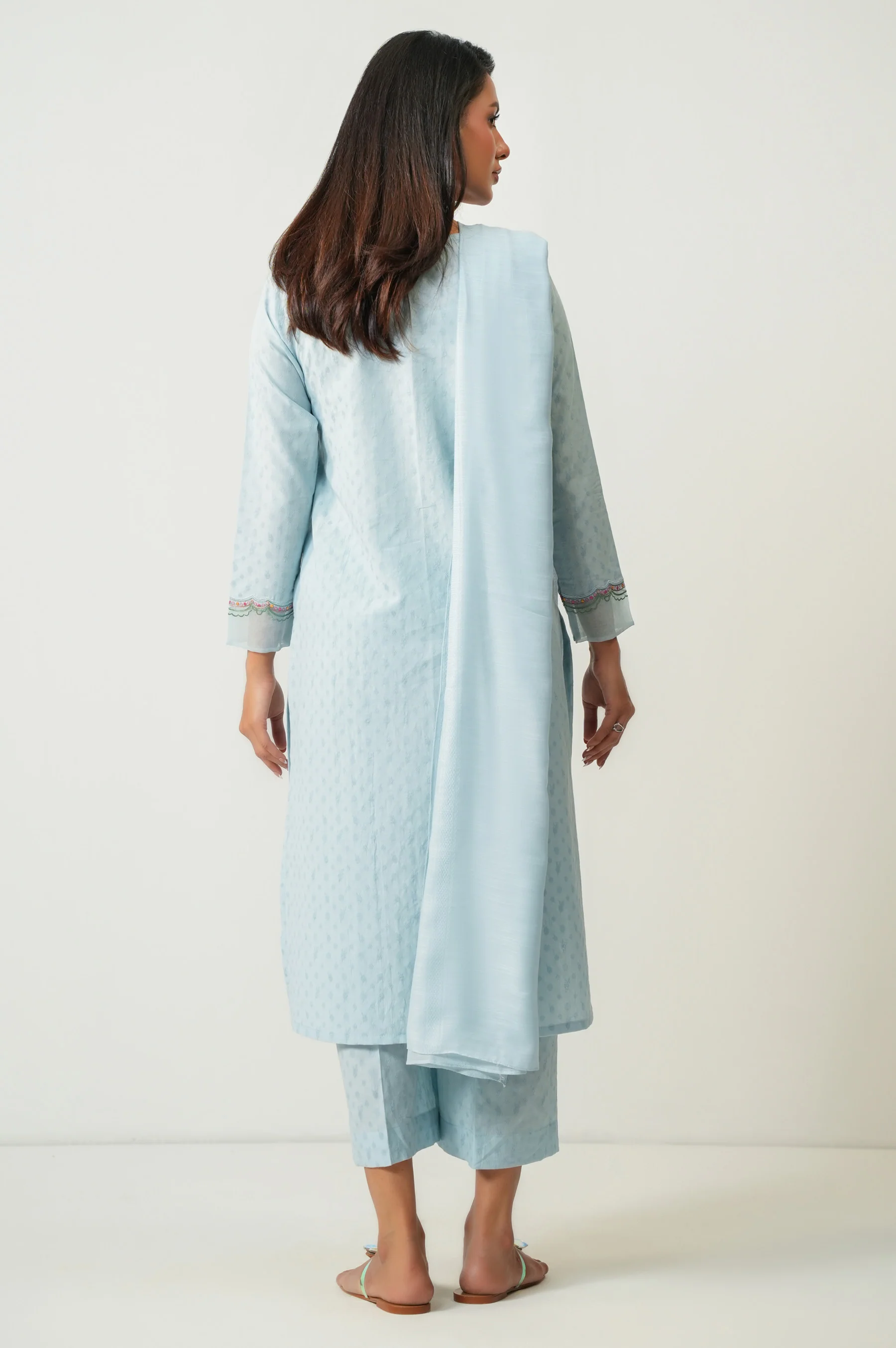 EMBROIDERED DOBBY STITCHED DUPATTA (FACTORY E-OUTLET) - Image 5