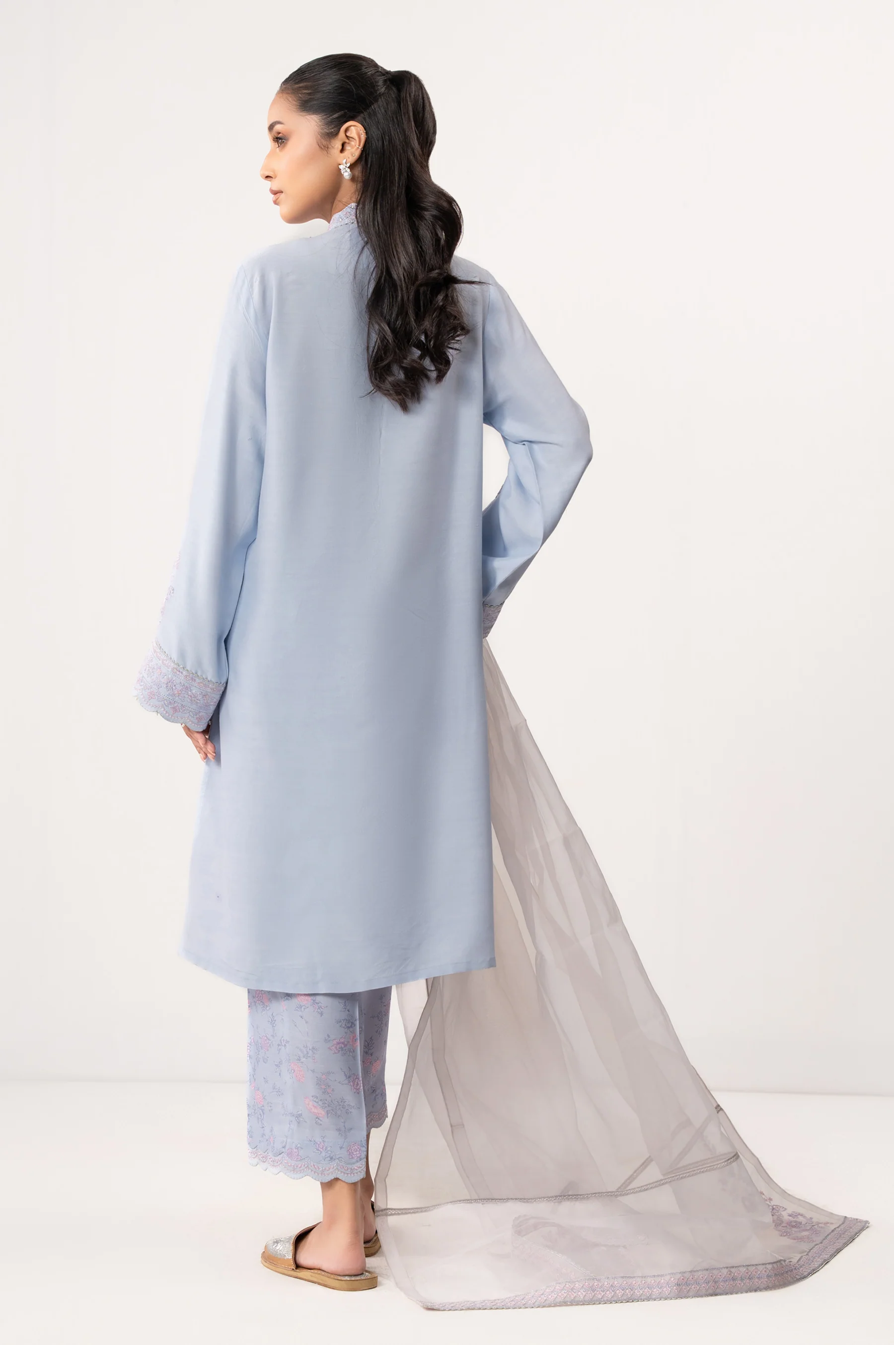 STITCHED EMBROIDERED OAK SILK SUIT - Image 4