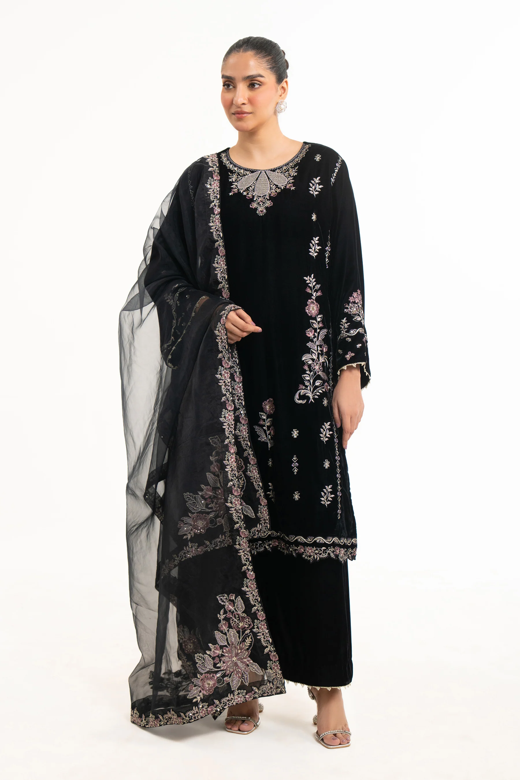 EMBROIDERED VELVET SUIT