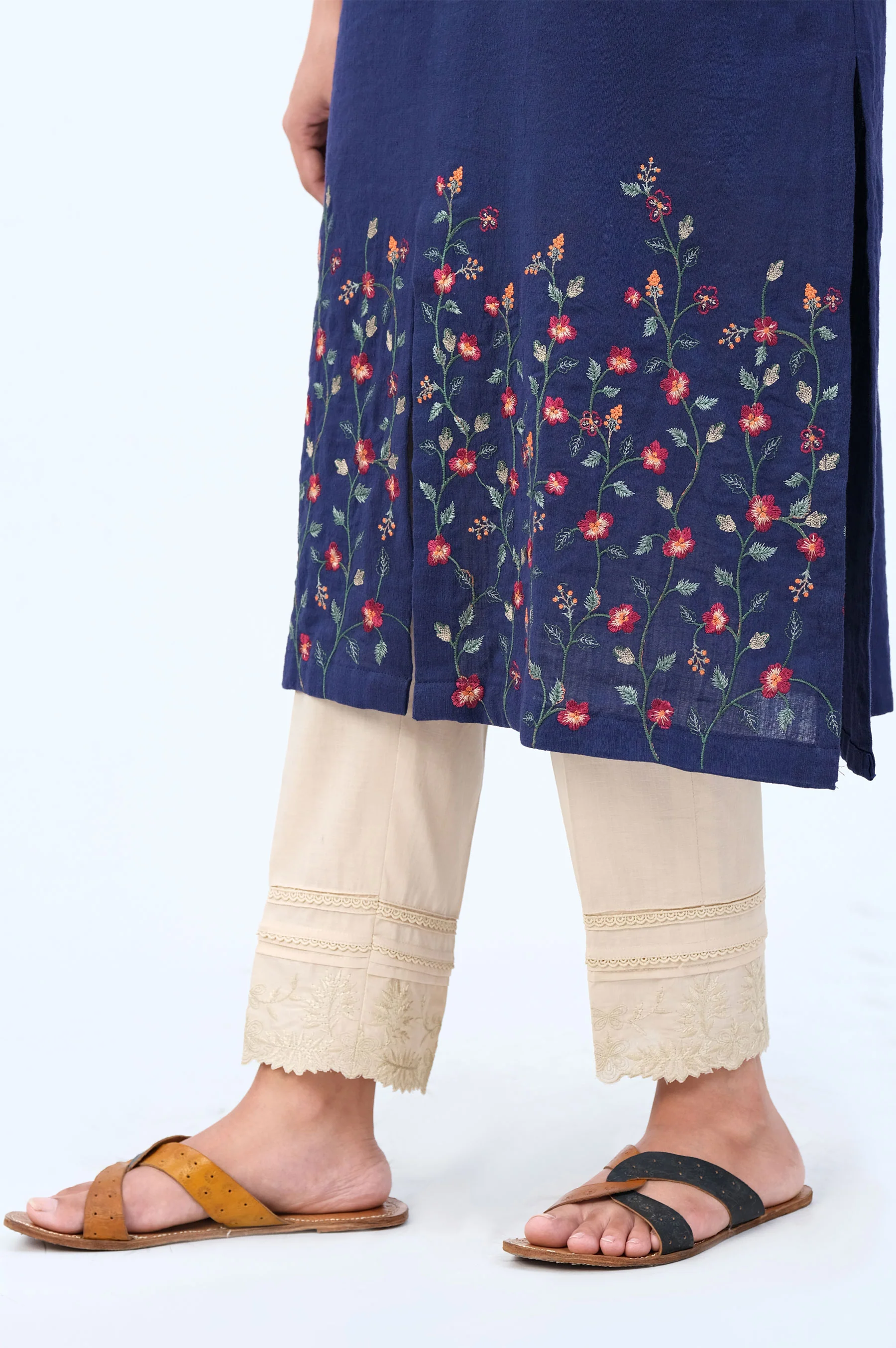 Stitched 1 Piece Embroidered Khaddar Shirt - Image 5