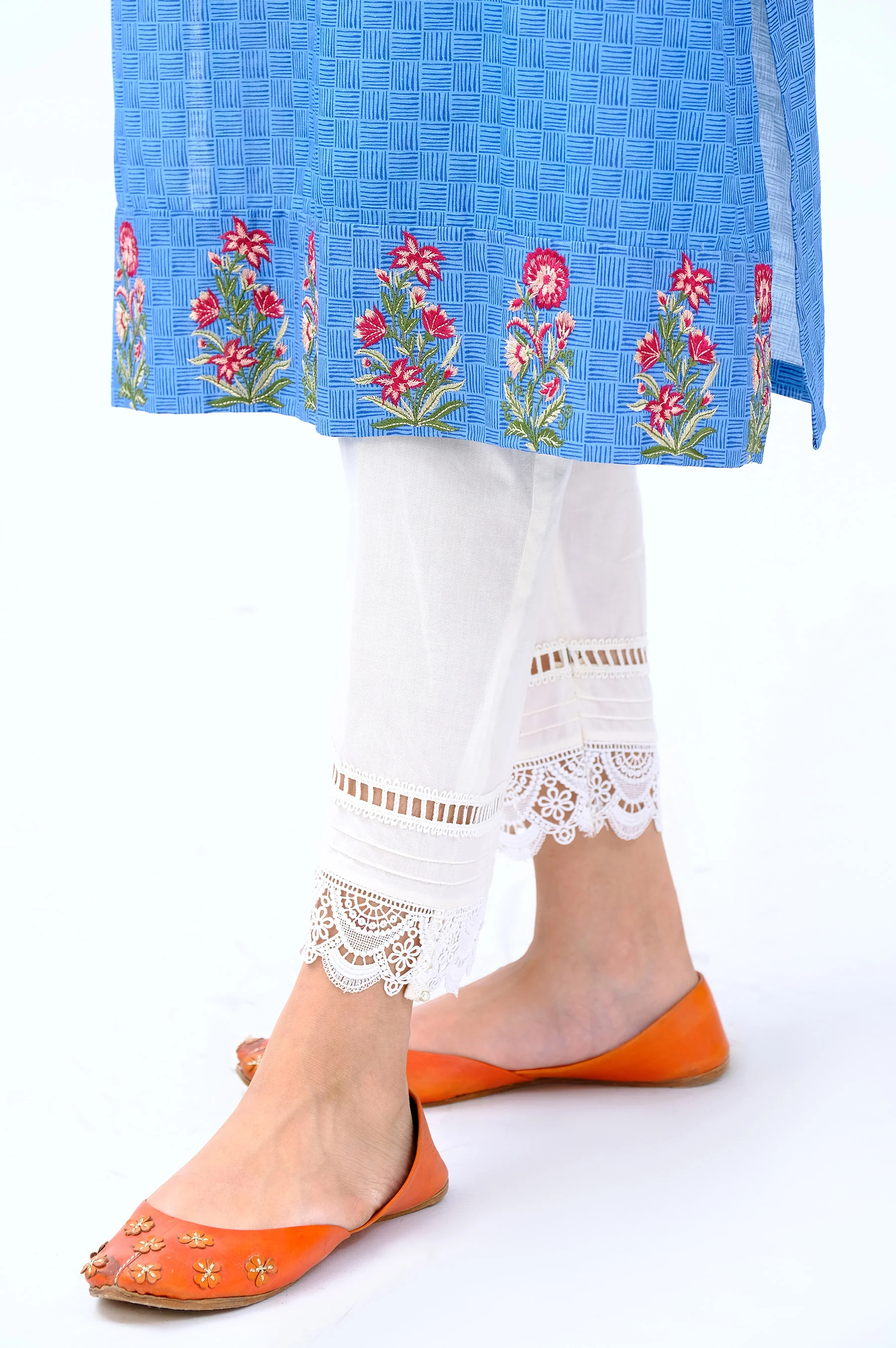 Stitched 1 Piece Embroidered Khaddar Shirt - Image 6