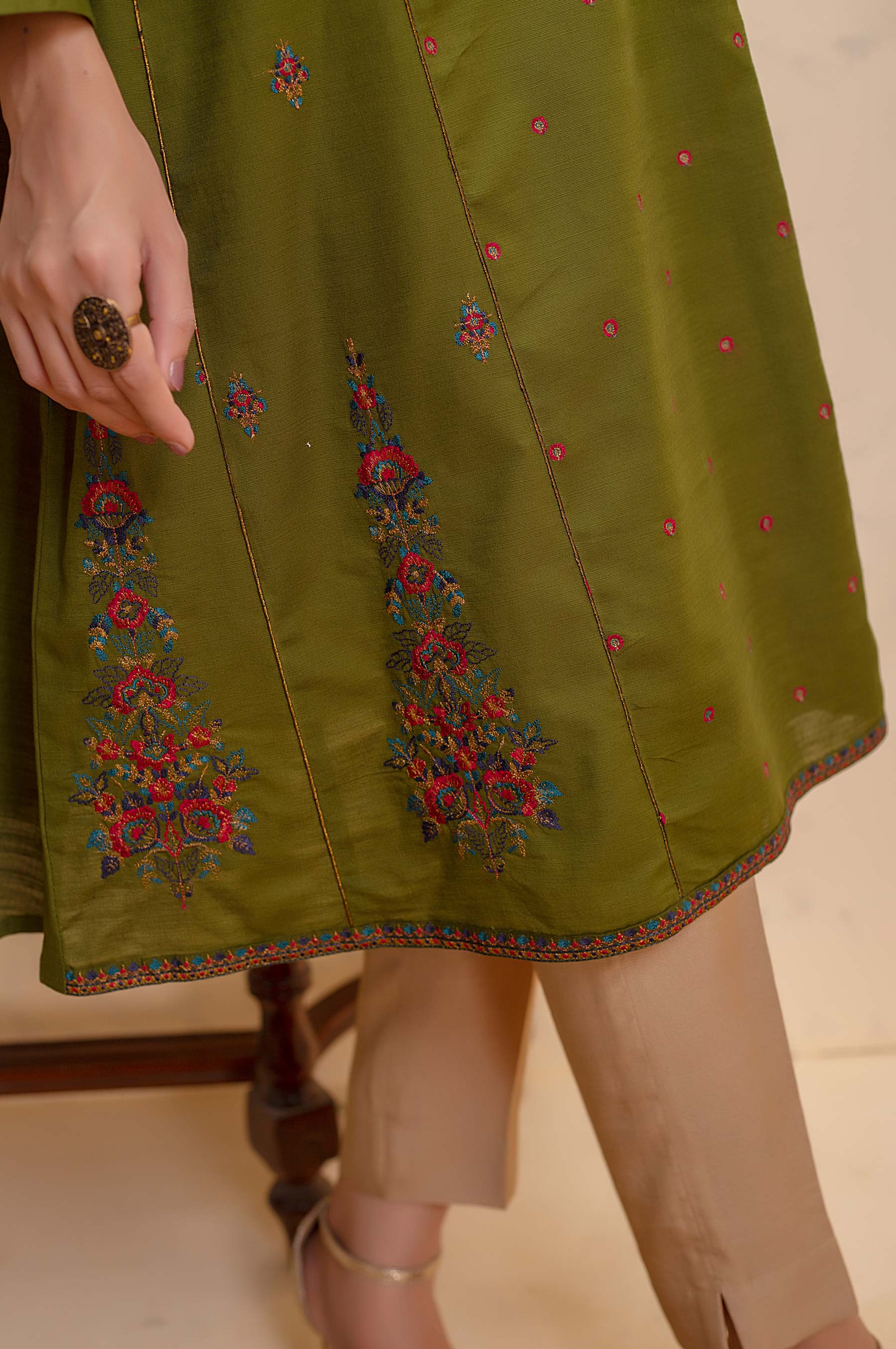 Stitched 1 Piece Khaddar Embroidered Shirt - Image 6