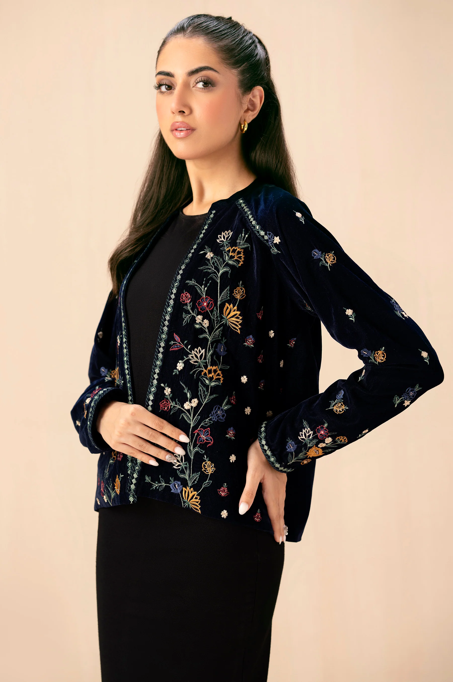 EMBROIDERED VELVET JACKET - Image 3