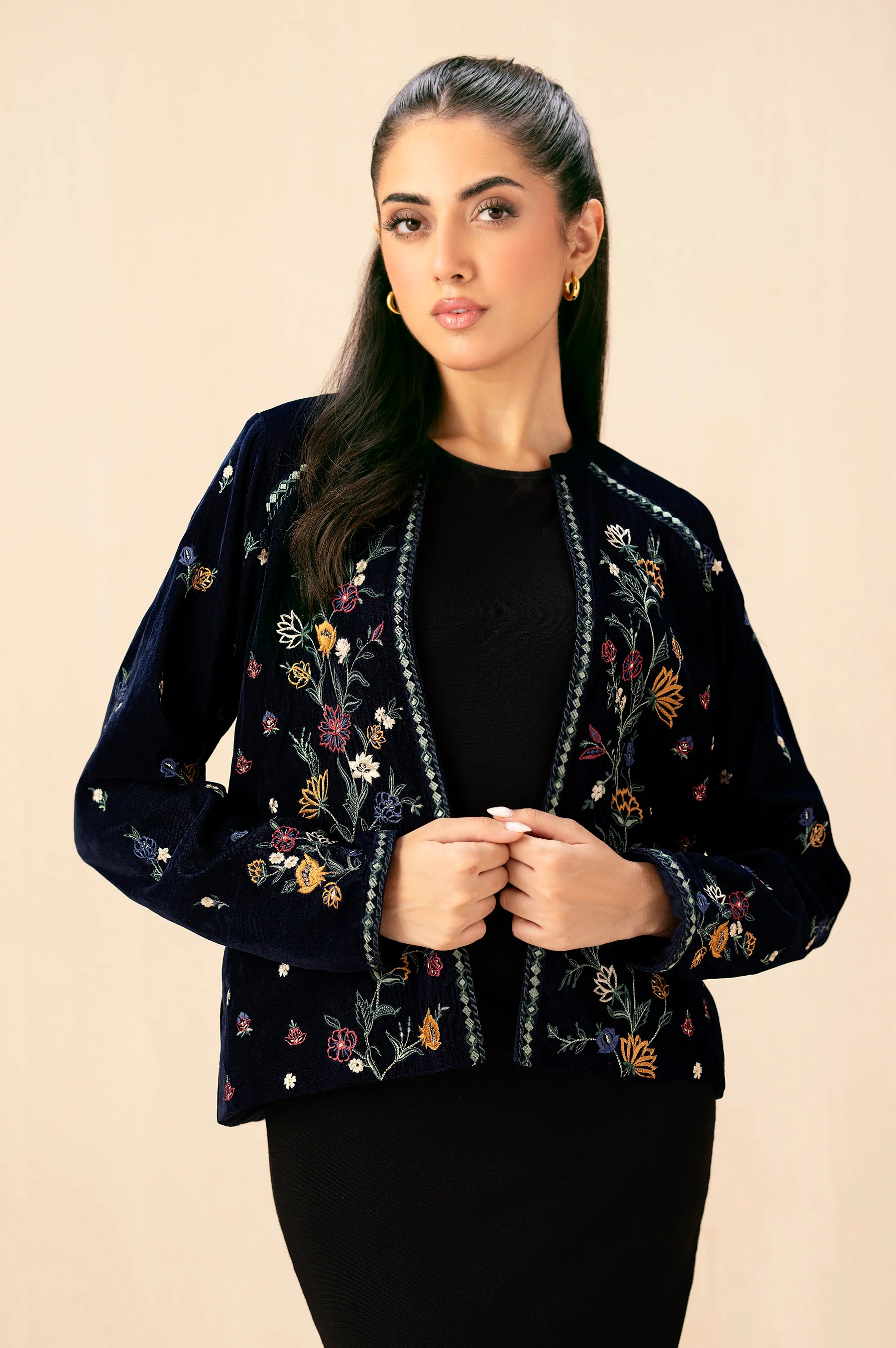 EMBROIDERED VELVET JACKET - Image 5