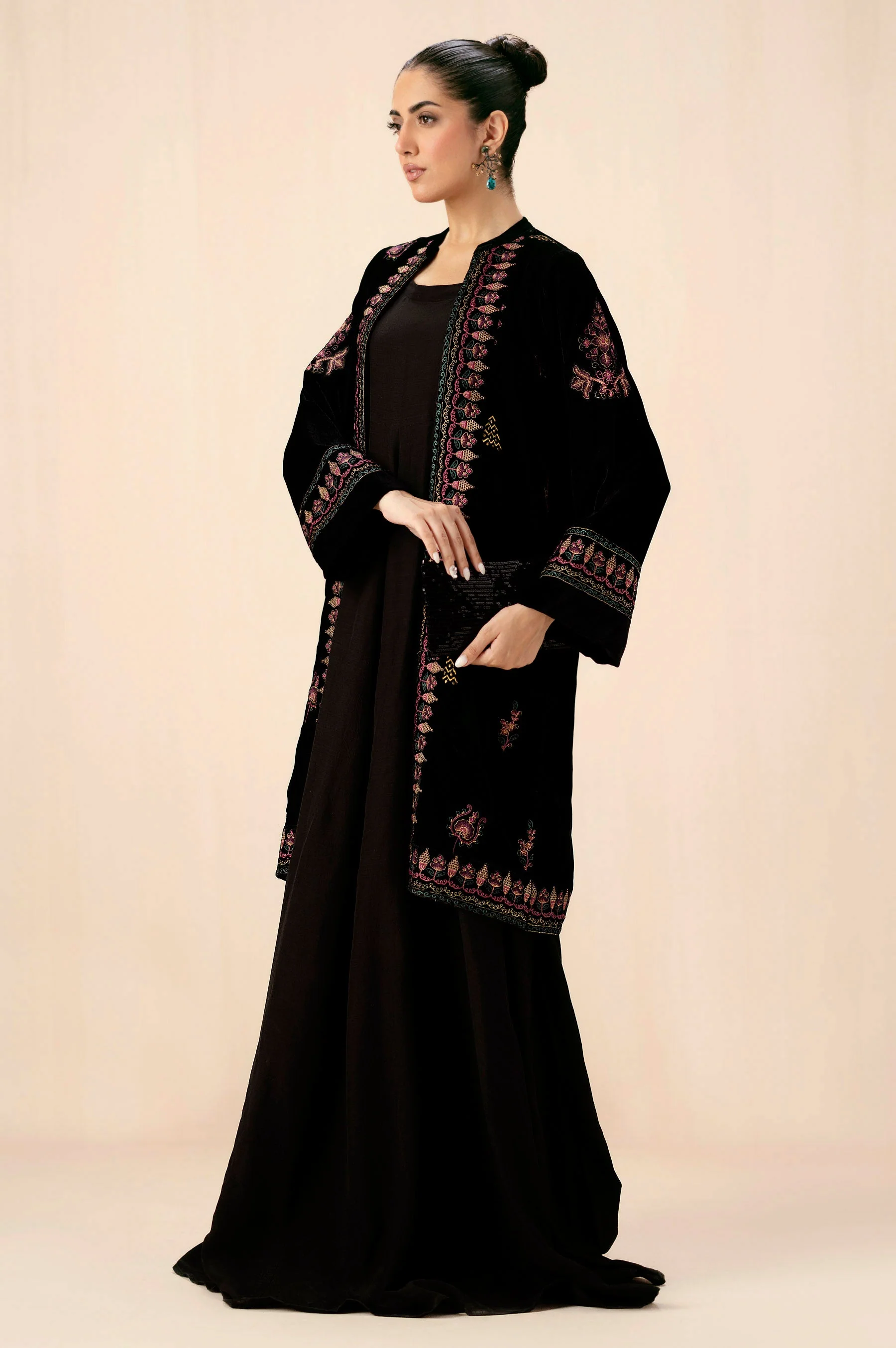 EMBROIDERED VELVET JACKET - Image 2
