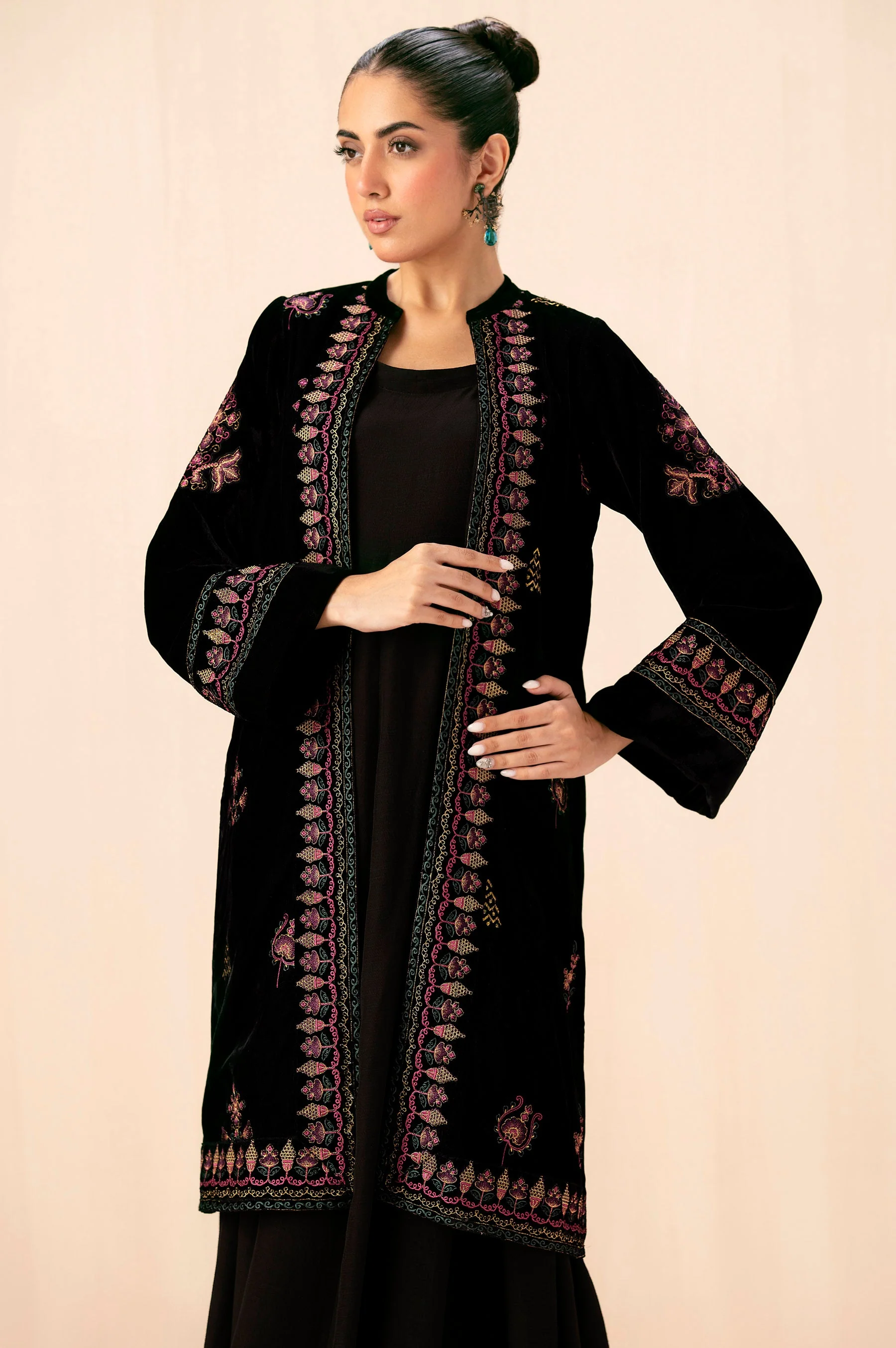 EMBROIDERED VELVET JACKET - Image 6