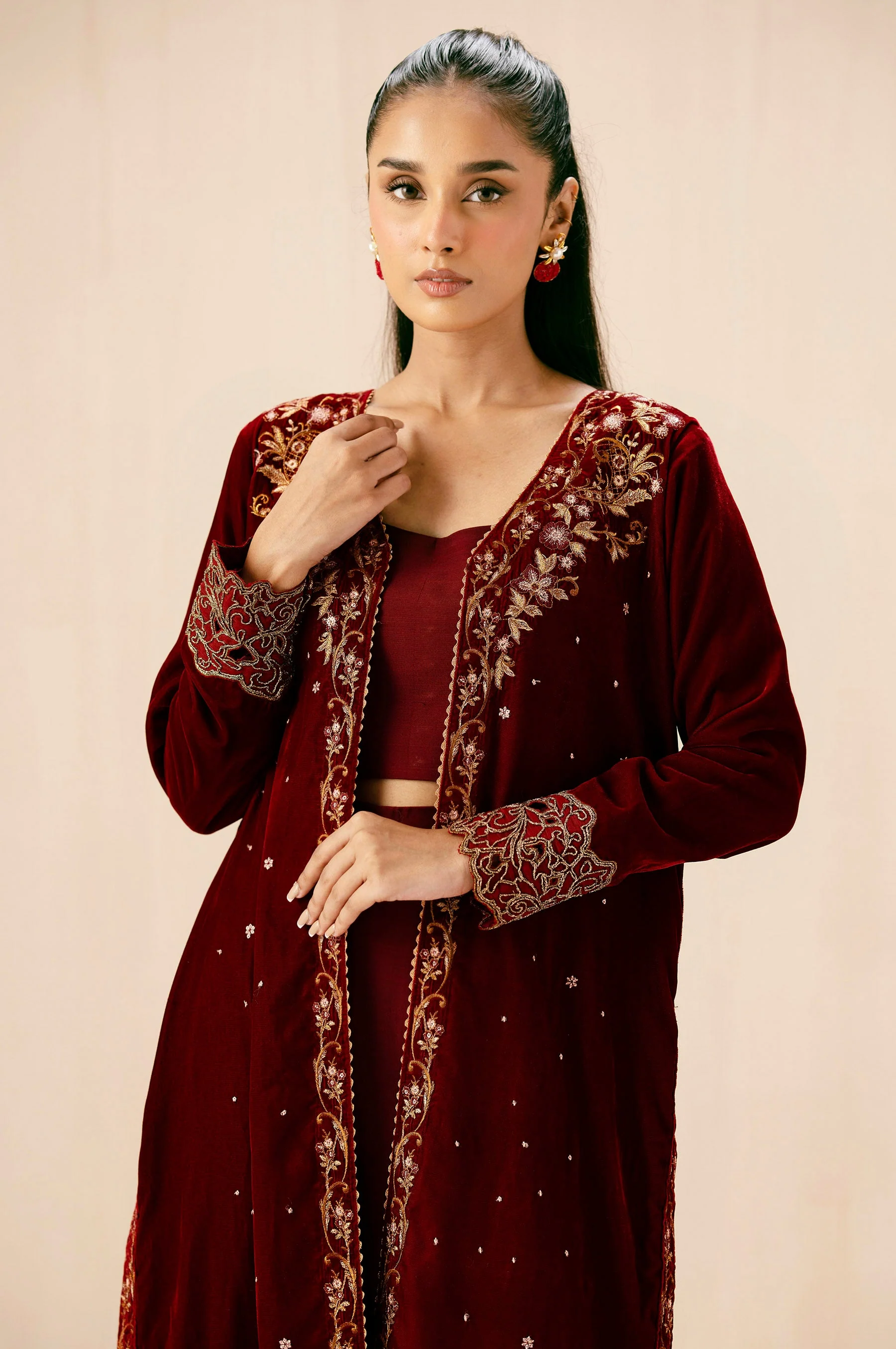 EMBROIDERED VELVET JACKET - Image 4