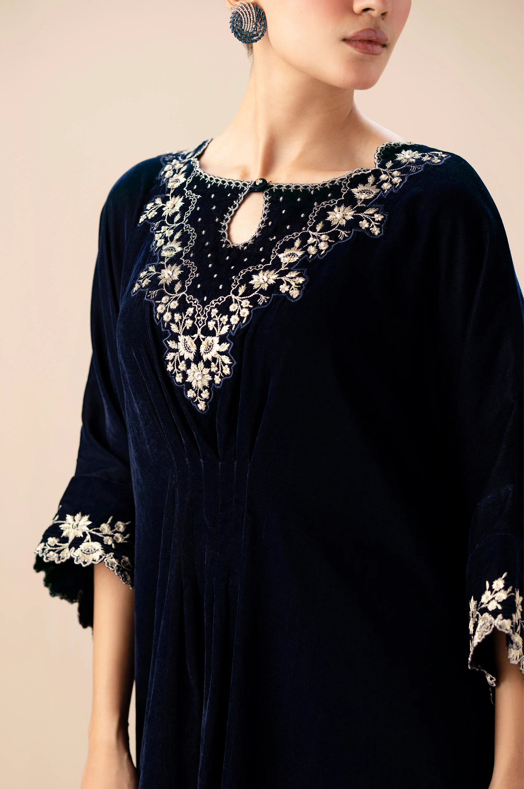 EMBROIDERED KAFTAN - Image 6