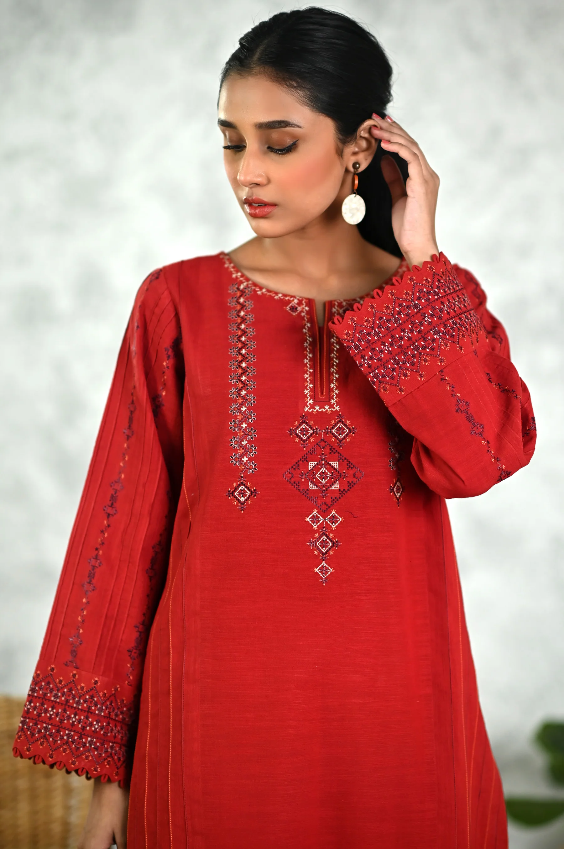 Stitched 1 Piece Embroidered Khaddar Shirt - Image 5