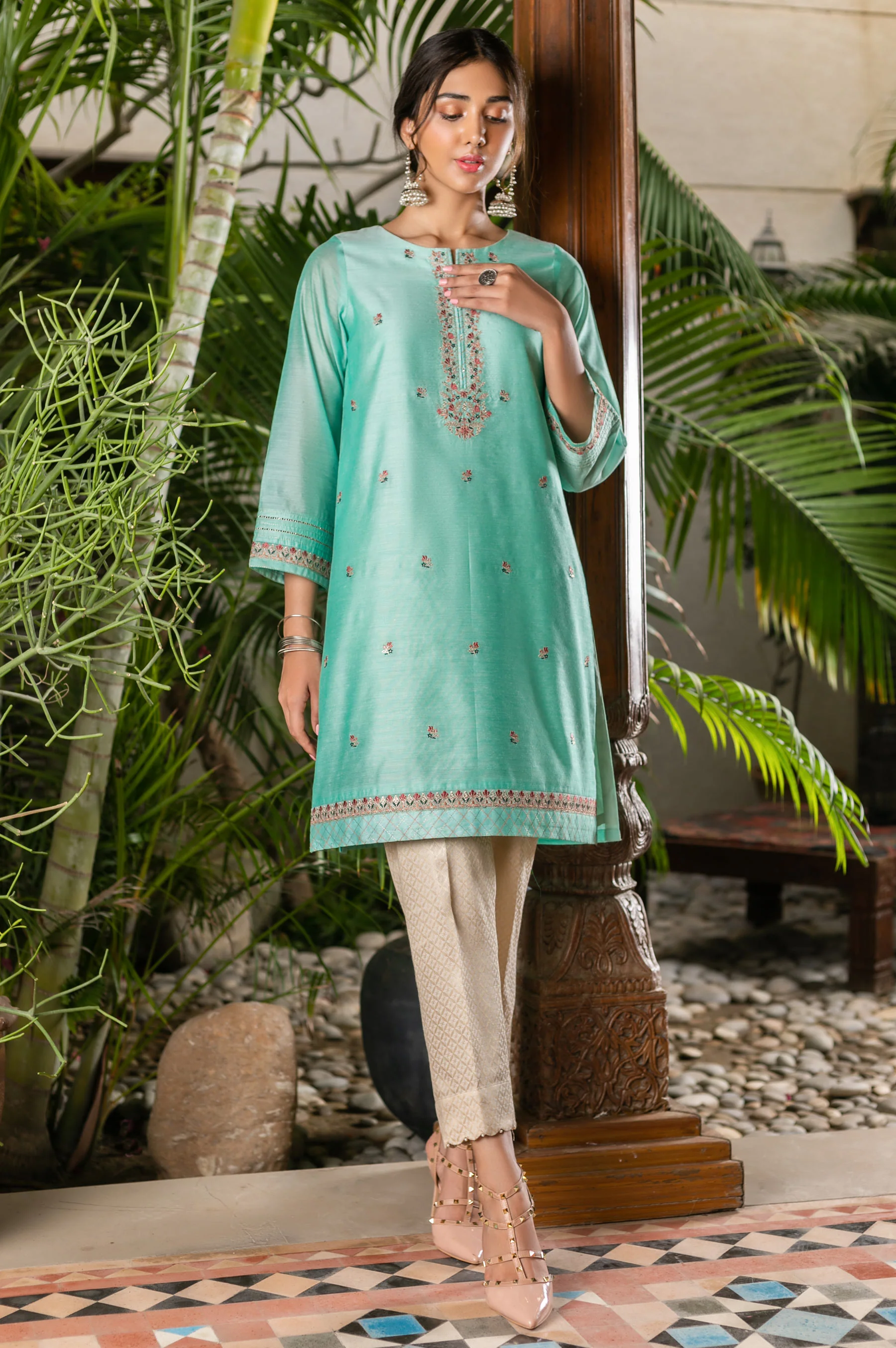 Stitched 1 Piece Paper Silk Embroidered Shirt - Image 4