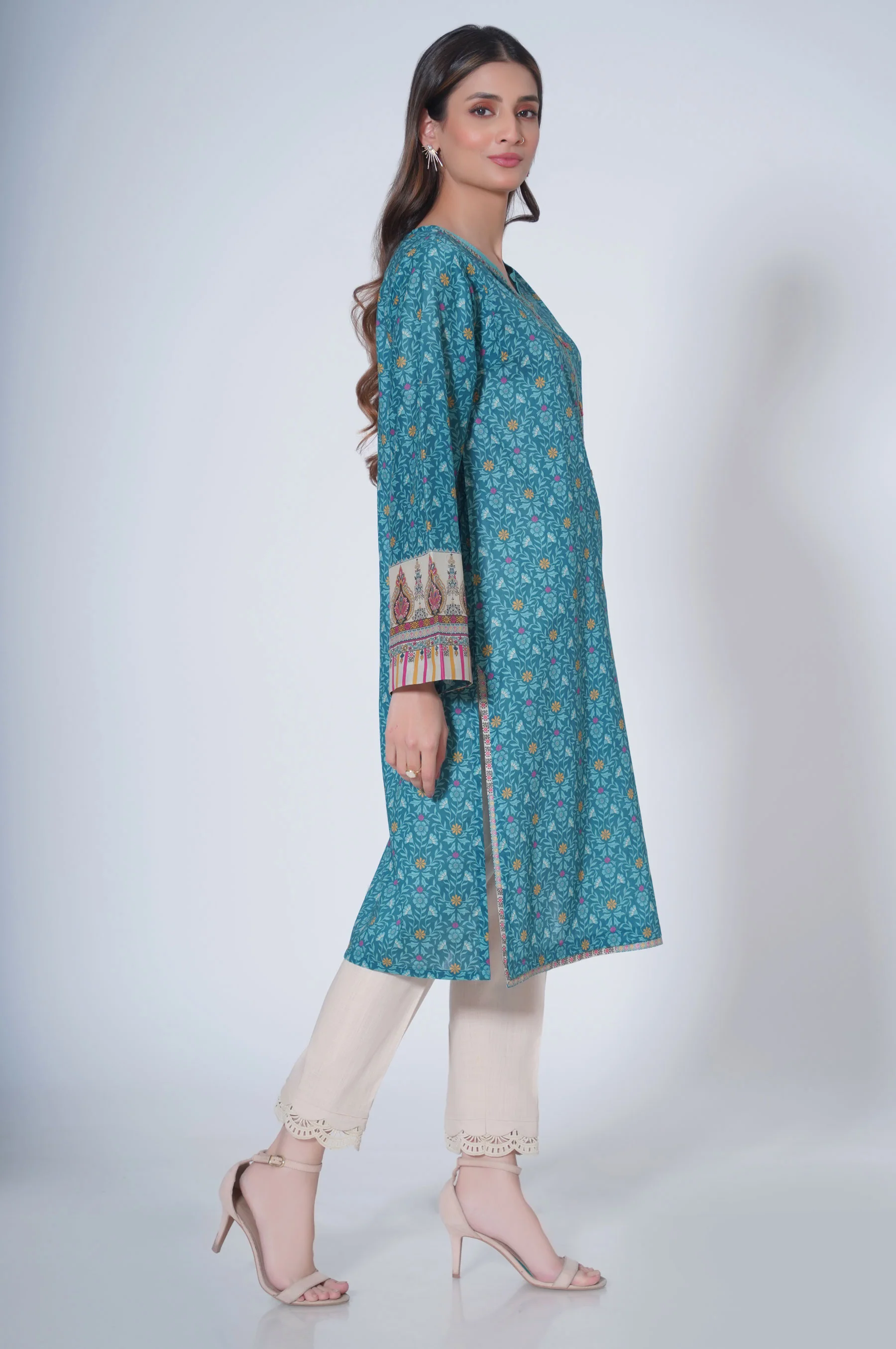 Stitched 1 Piece Printed Lawn - Image 4