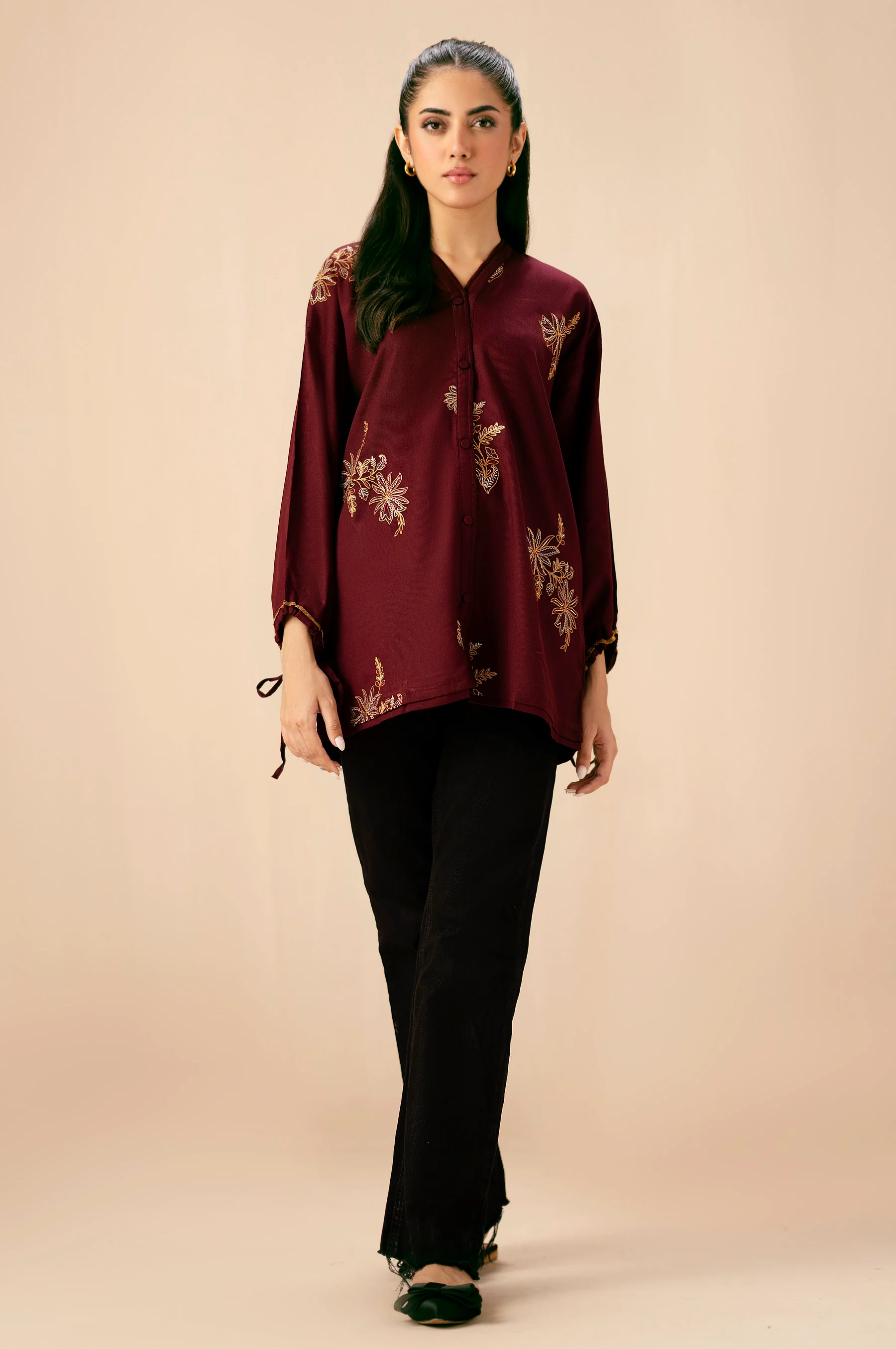 EMBROIDERED TOP