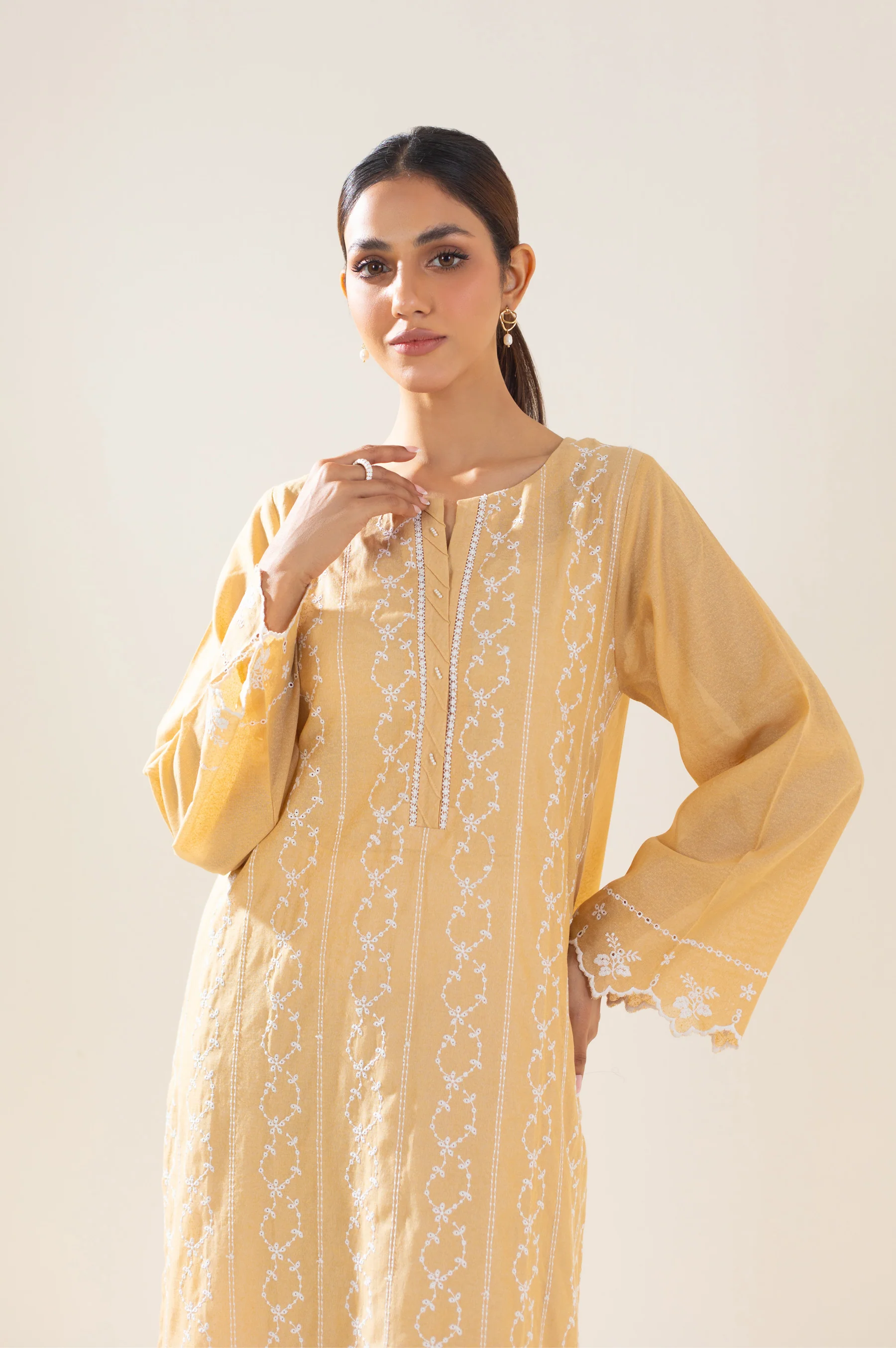 EMBROIDERED SHIRT