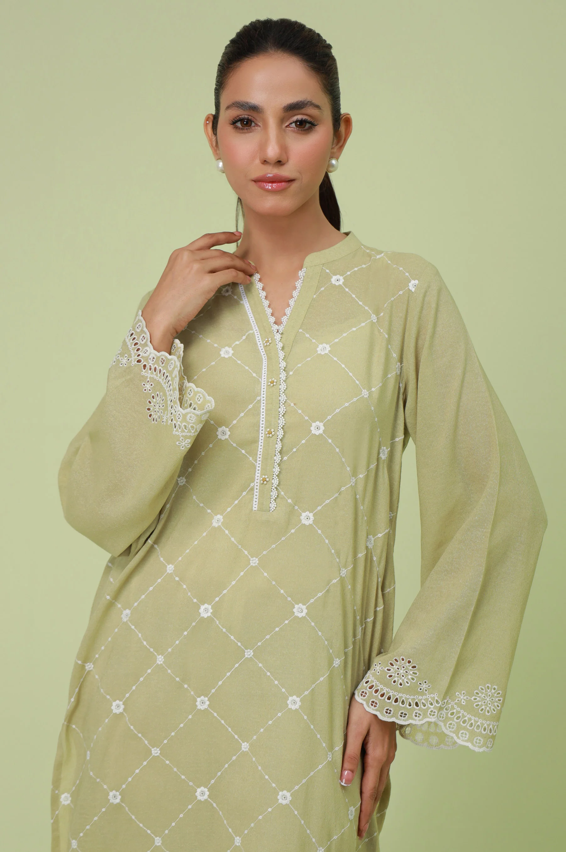 EMBROIDERED SHIRT