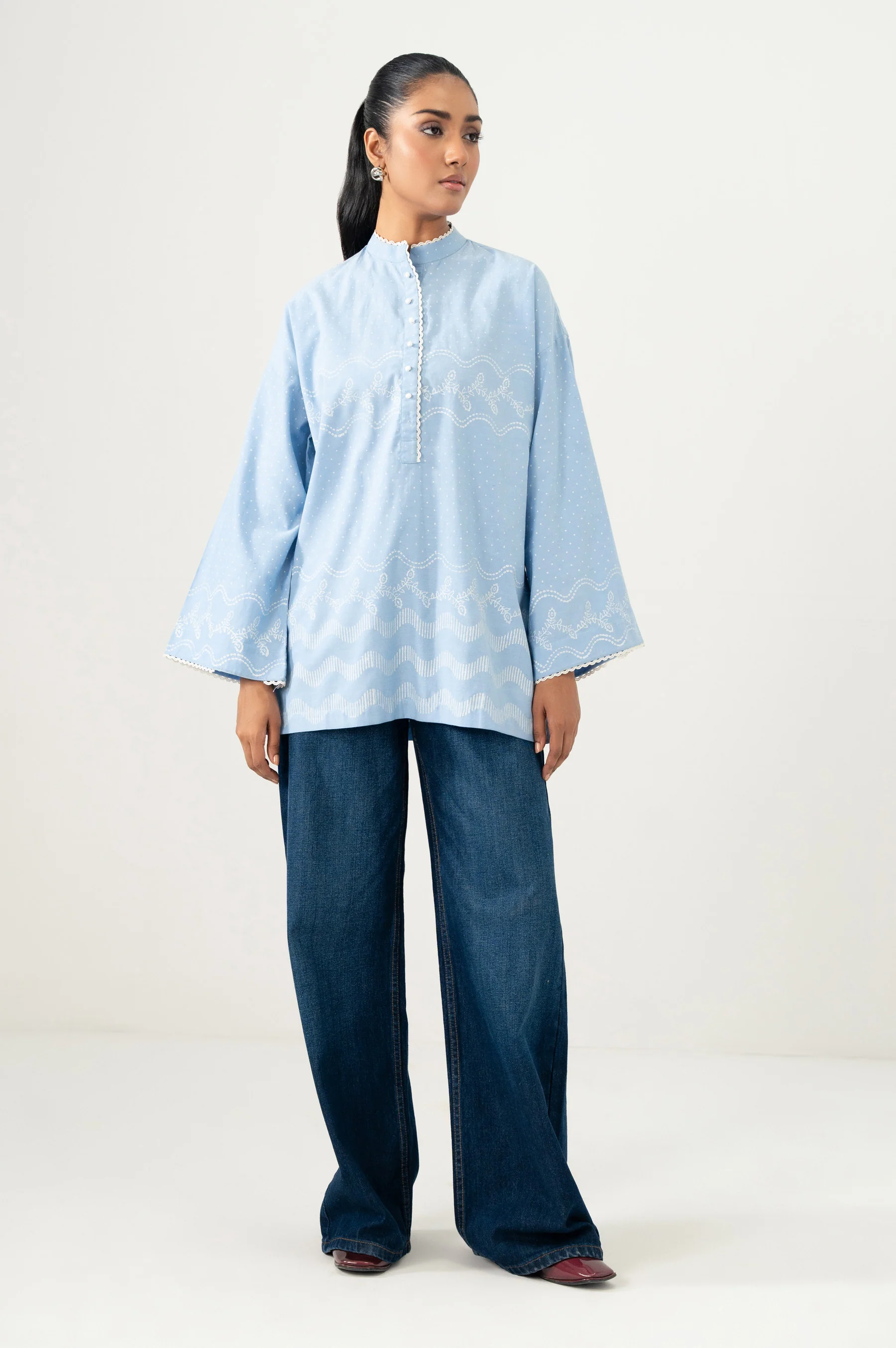 Stitched 1 Piece Stylized Cahmbray Shirt - Image 6