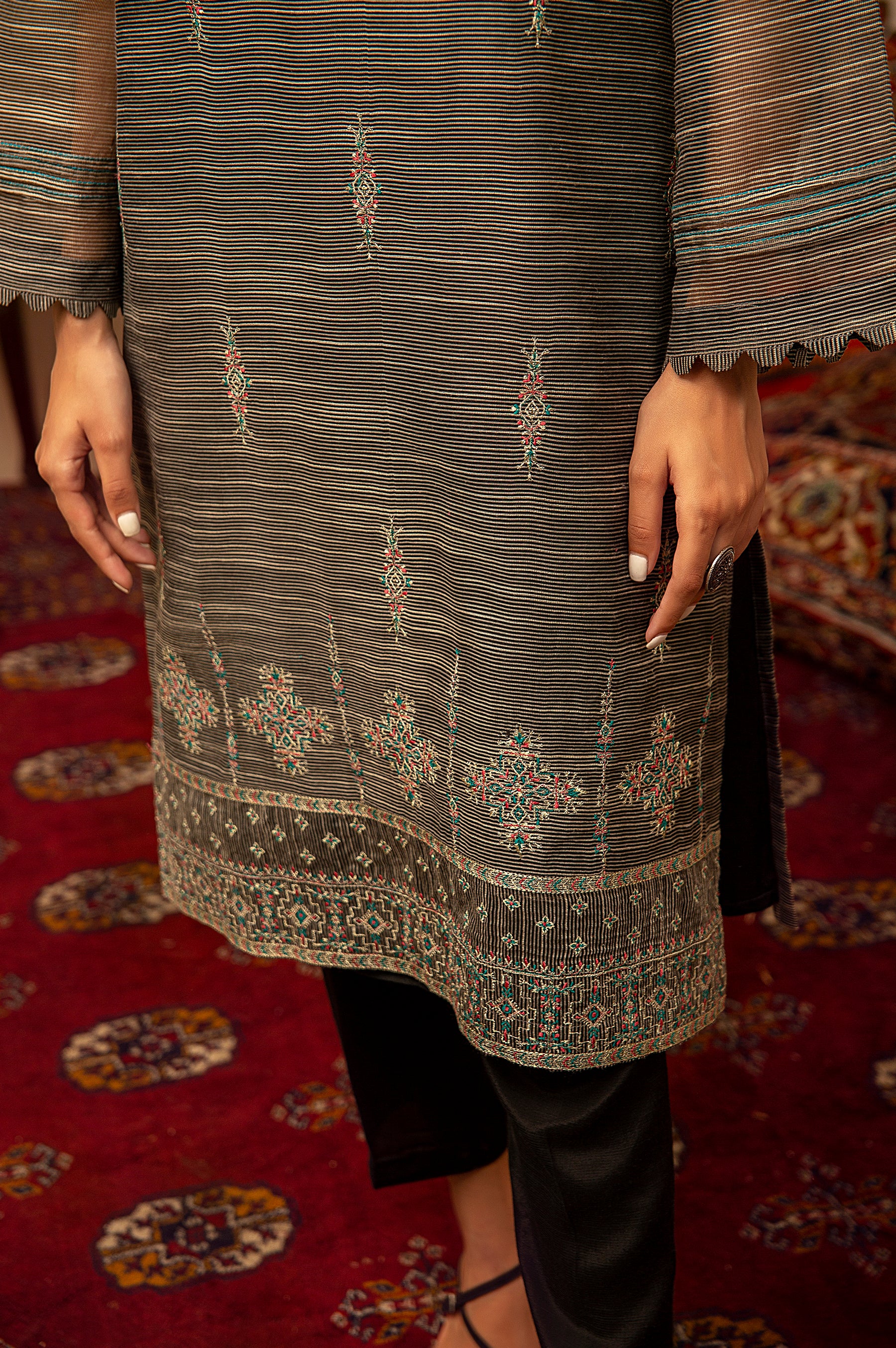 Stitched 1 Piece Textured Organza Shirt - Image 5