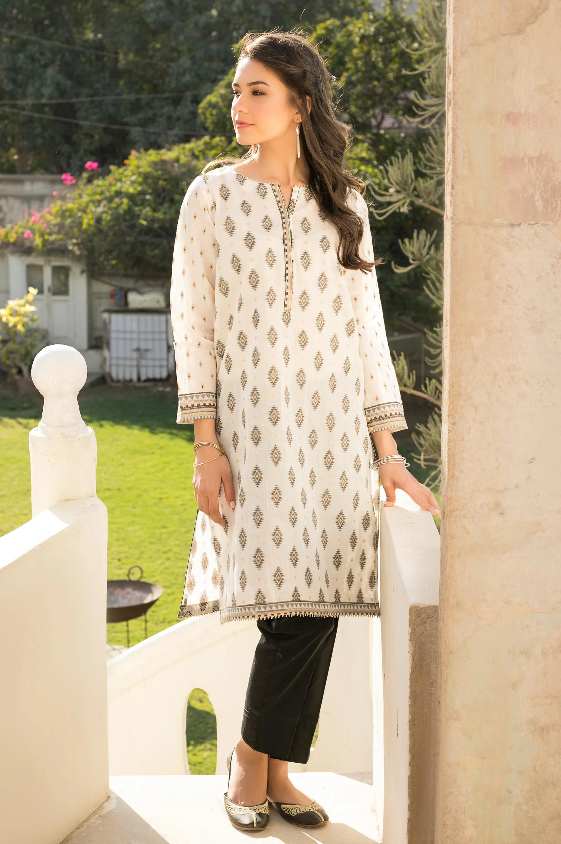 Stitched 1 Piece Yarn Dyed Jacquard Shirt