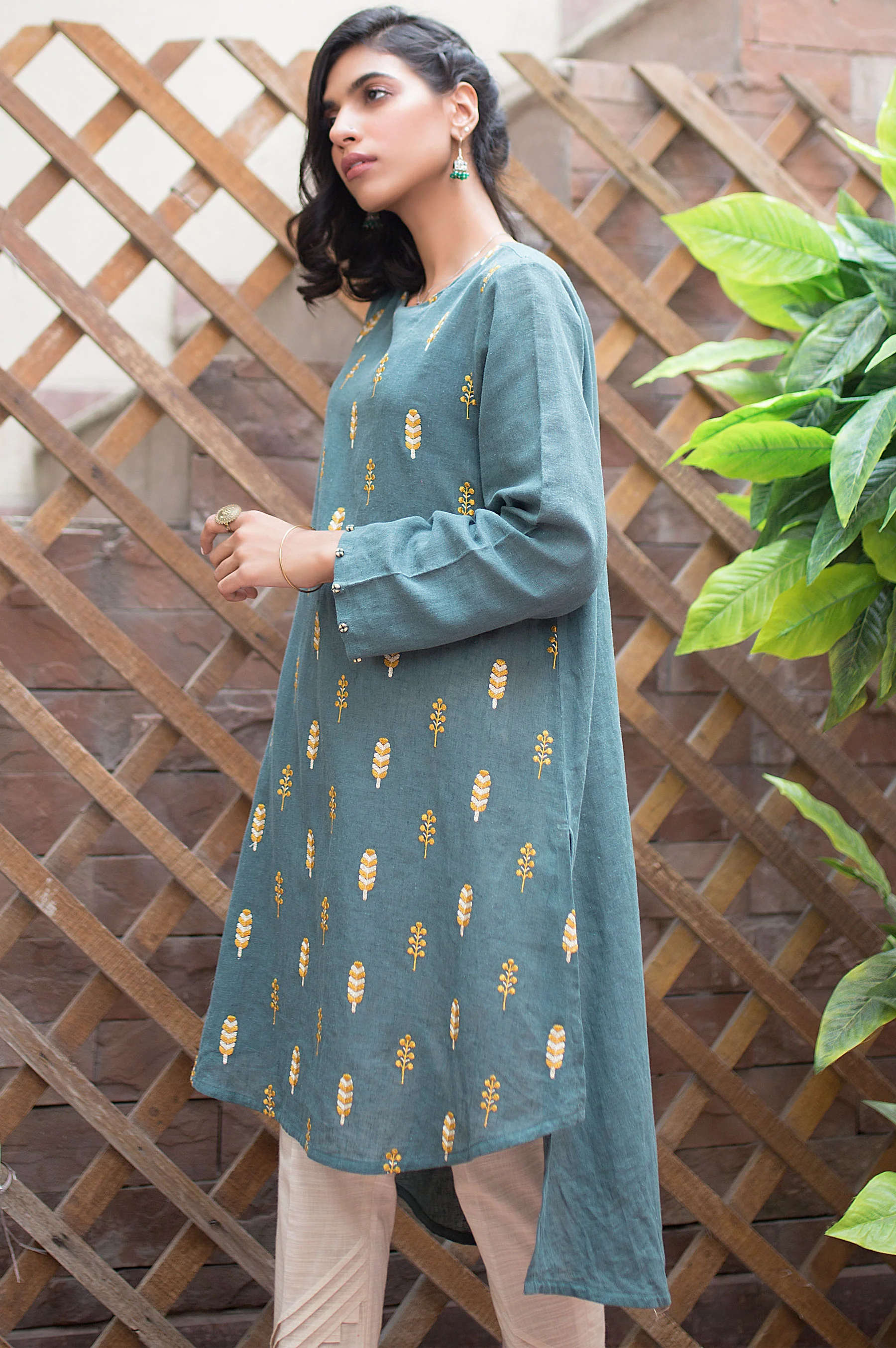 Stitched 1 Piece Yarn Dyed Shirt - Image 4