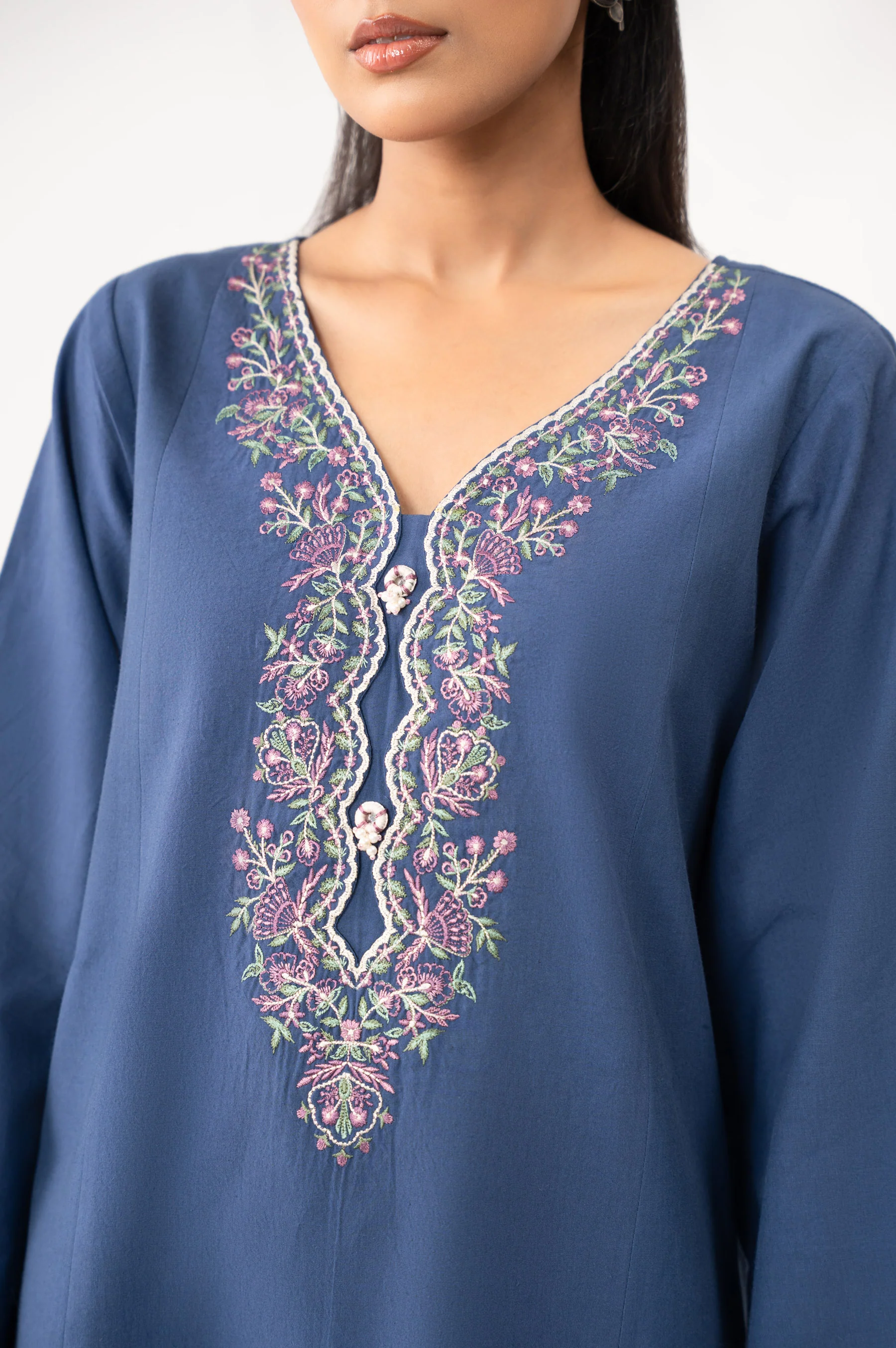 STITCHED EMBROIDERED CAMBRIC SUIT - Image 2