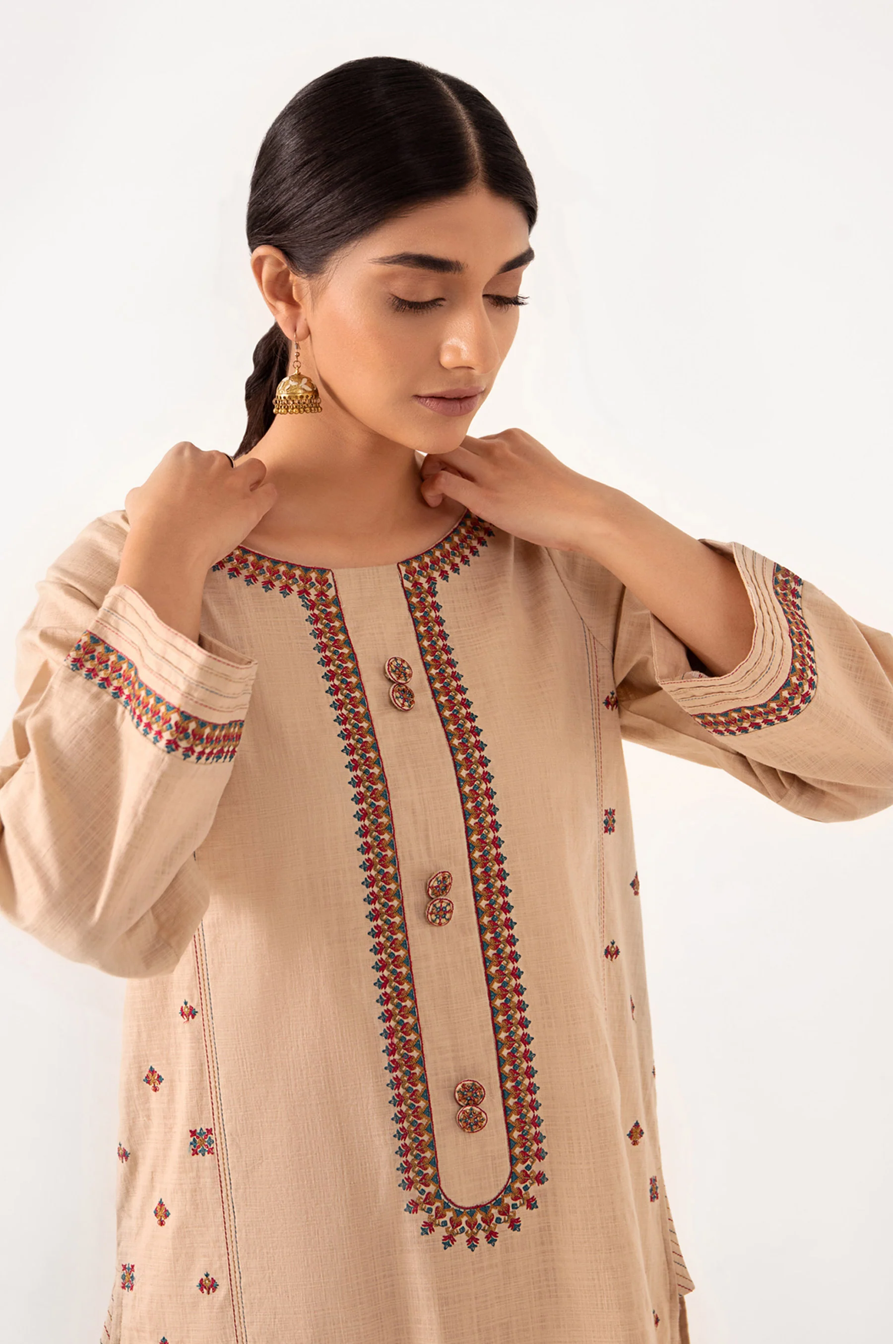Stitched 2 Piece Embroidered Cotton Slub Suit - Image 4