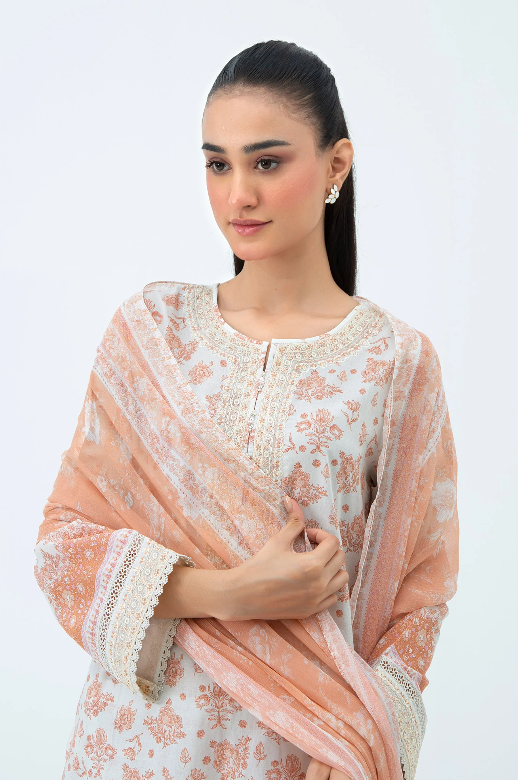EMBROIDERED LAWN STITCHED SHIRT BOTTOM - Image 4