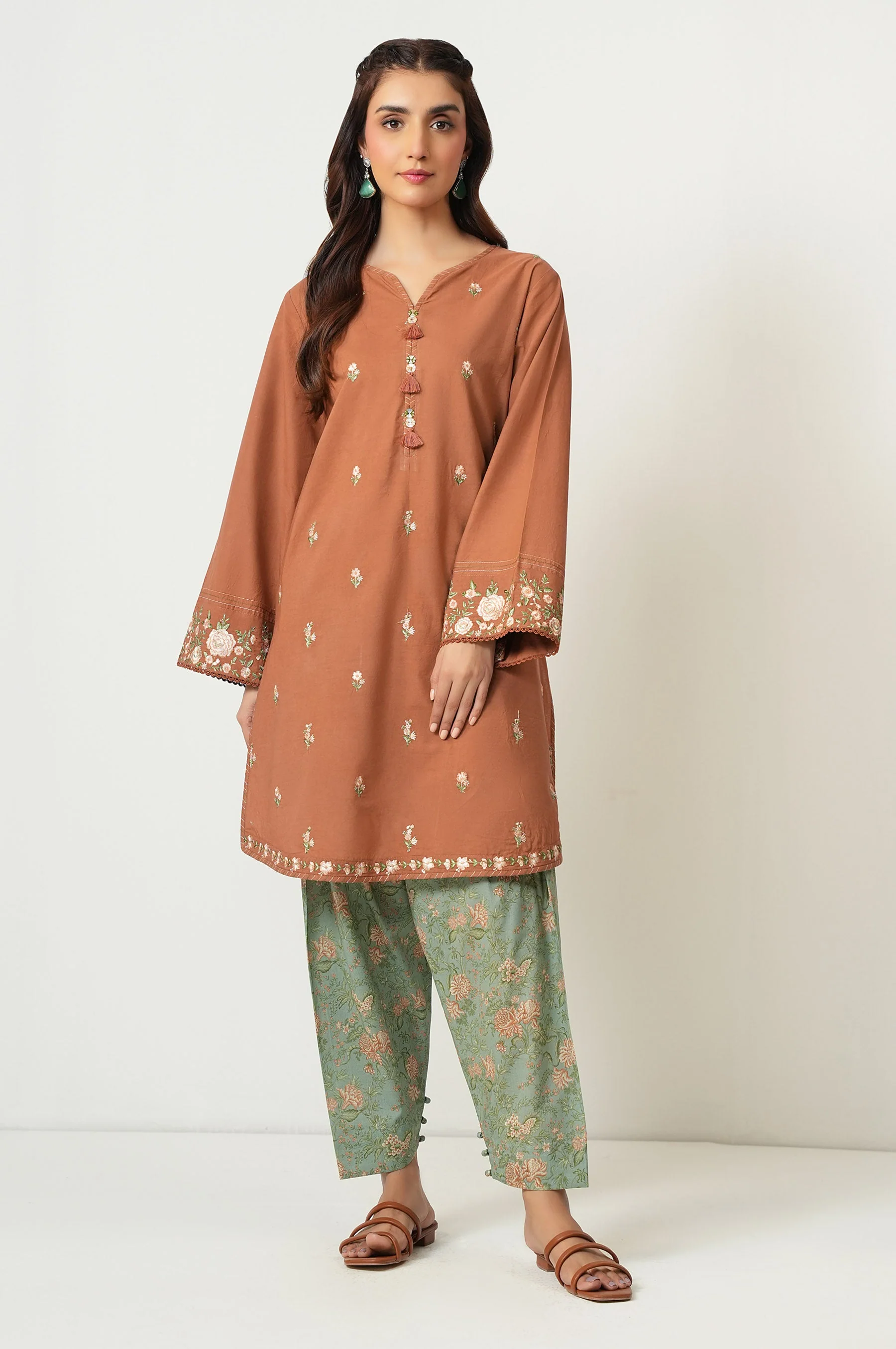 STITCHED EMBROIDERED CAMBRIC SHIRT BOTTOM (FACTORY E-OUTLET)