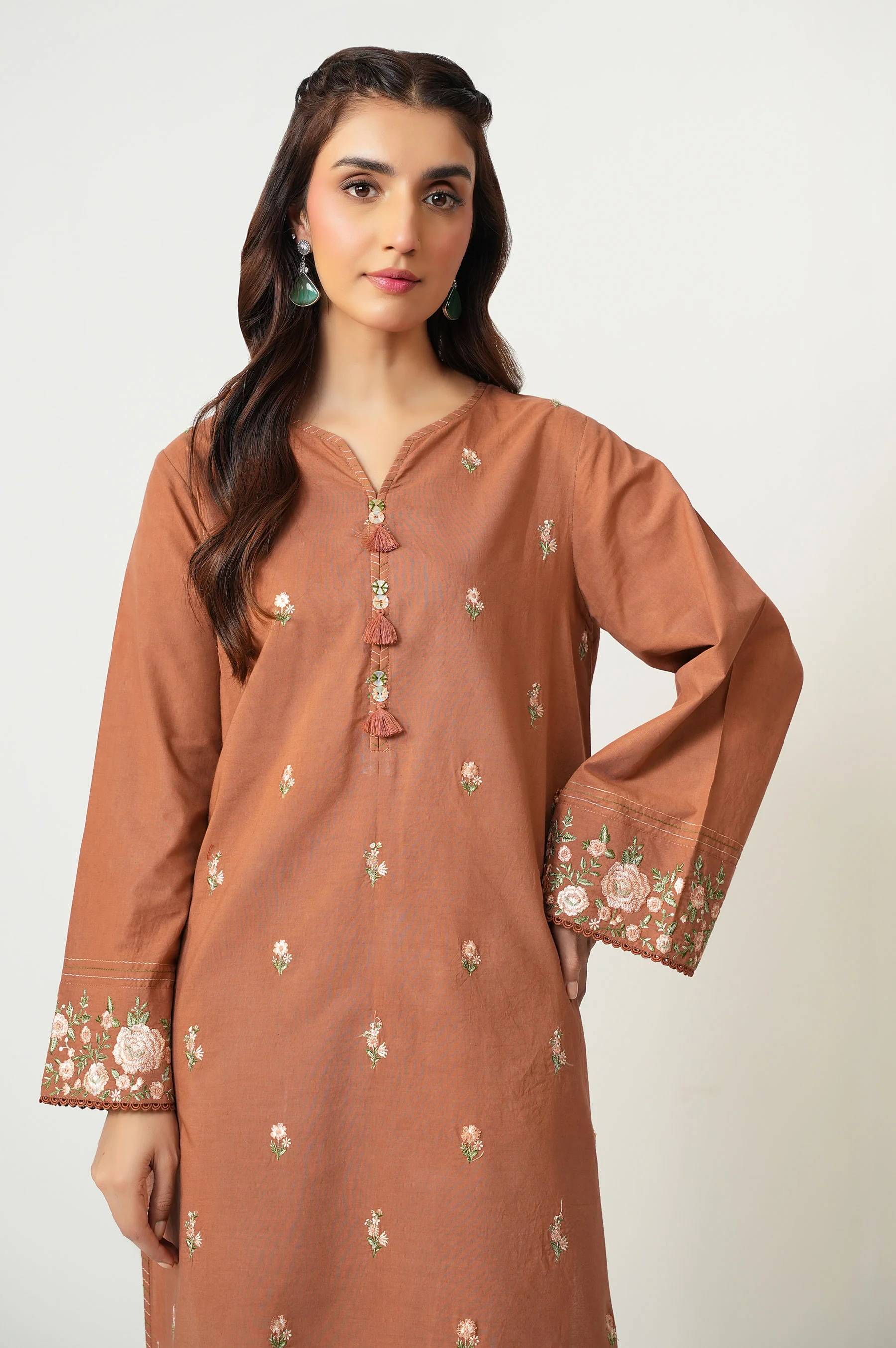 STITCHED EMBROIDERED CAMBRIC SHIRT BOTTOM - Image 4