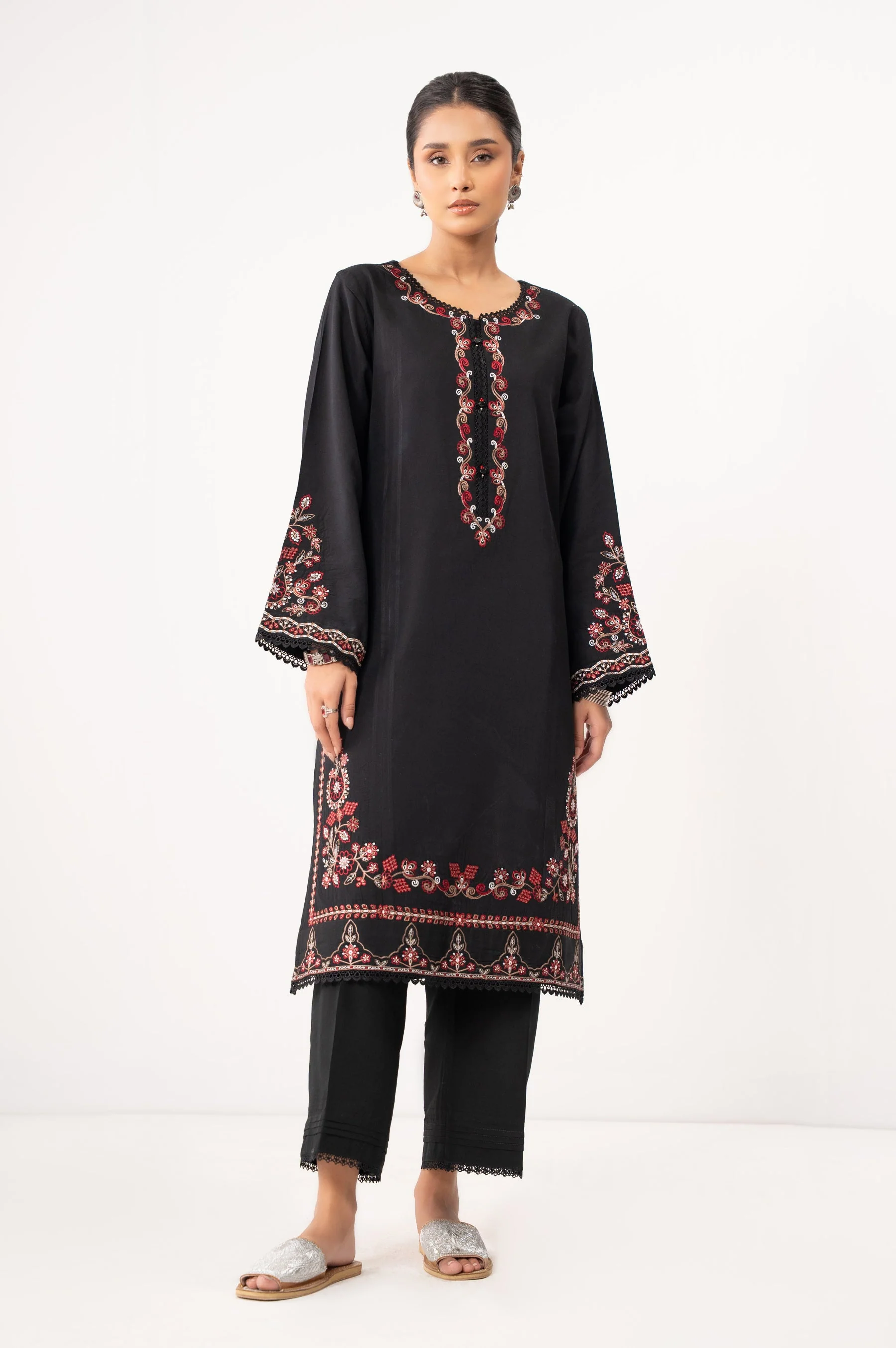 STITCHED EMBROIDERED SHIRT BOTTOM (FACTORY E-OUTLET)