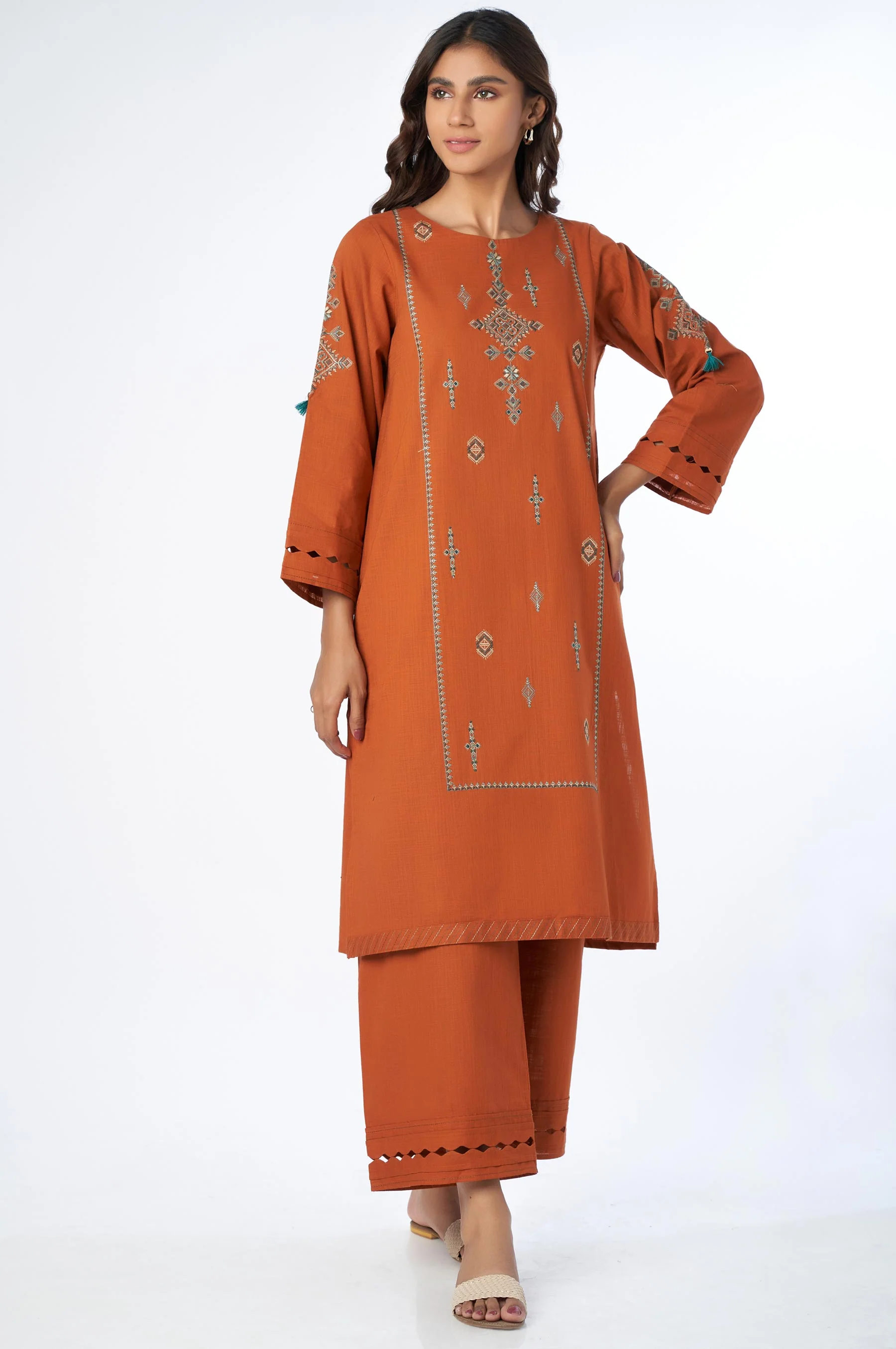 Stitched 2 Piece Embroidered Cotton Slub Suit - Image 5