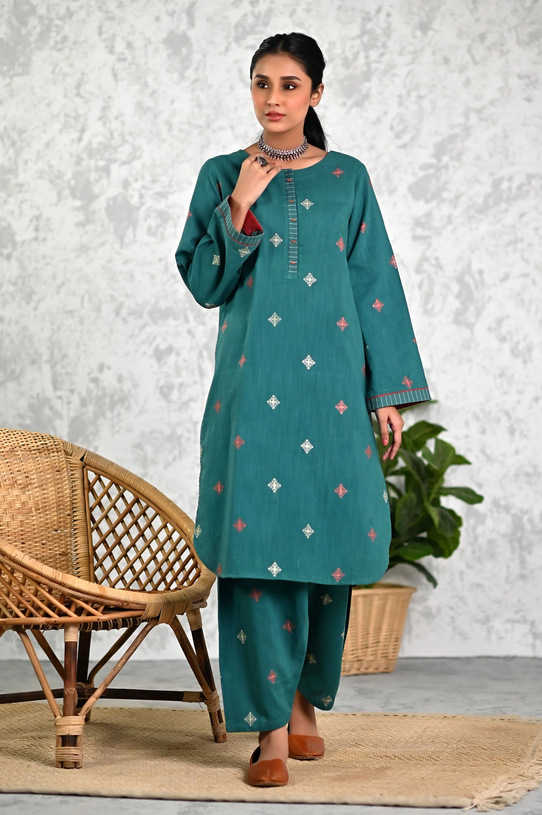 Stitched 2 Piece Embriodered Khaddar Shirt & Bottom - Image 4