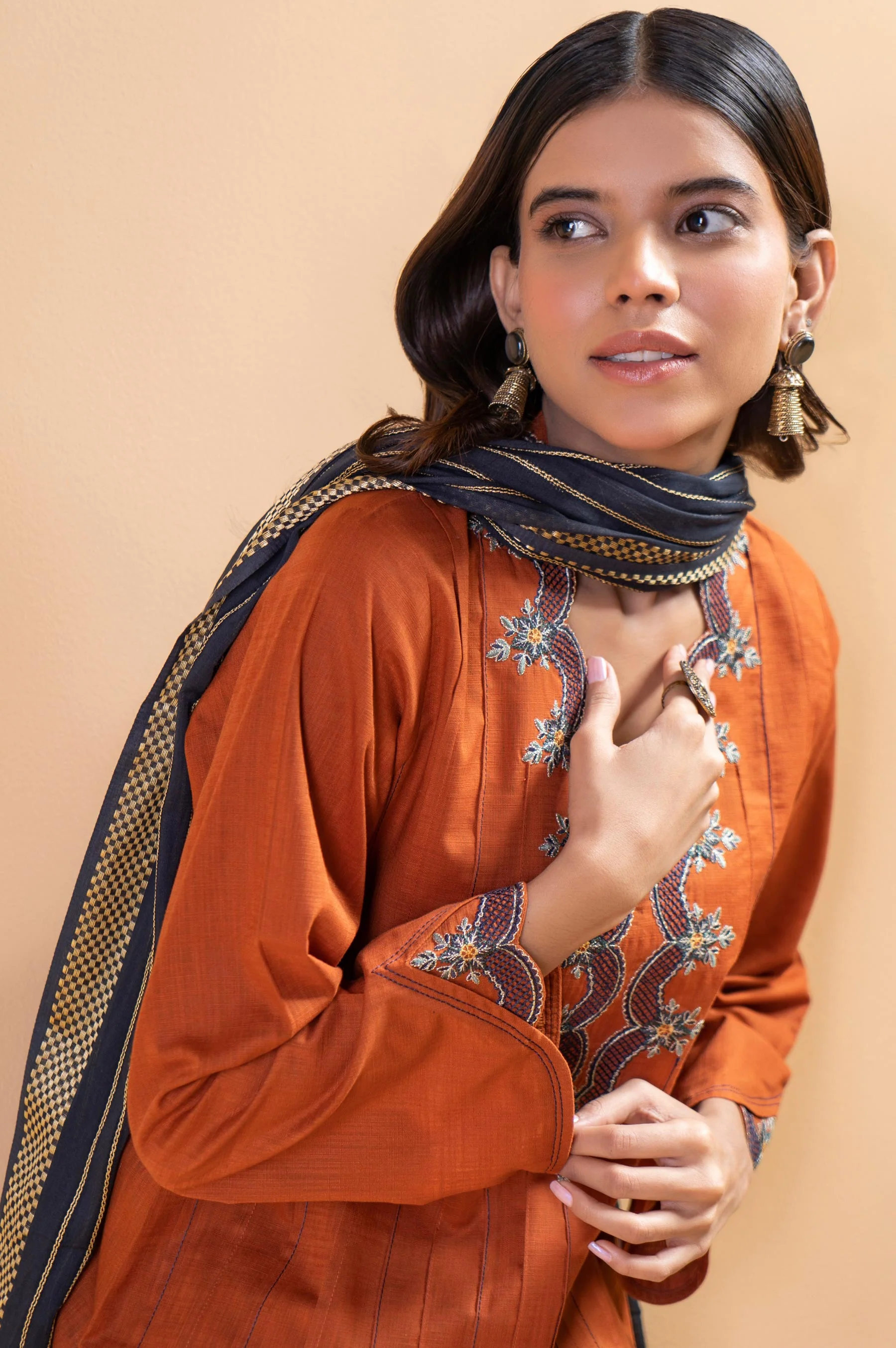 Stitched 2 Piece Embroidered Cotton Slub Shirt With Dupatta - Image 2