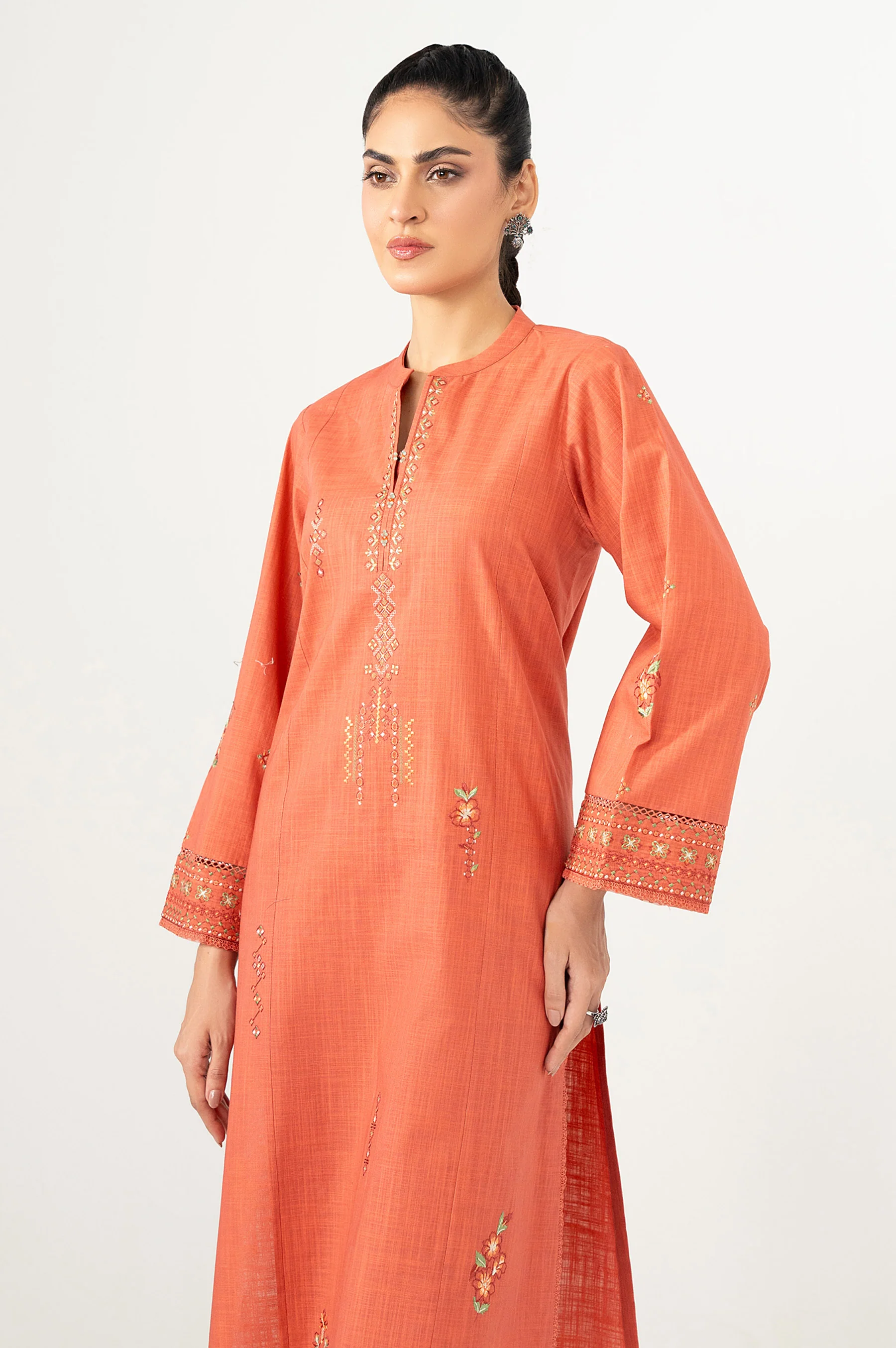 EMBROIDERED SUIT - Image 2