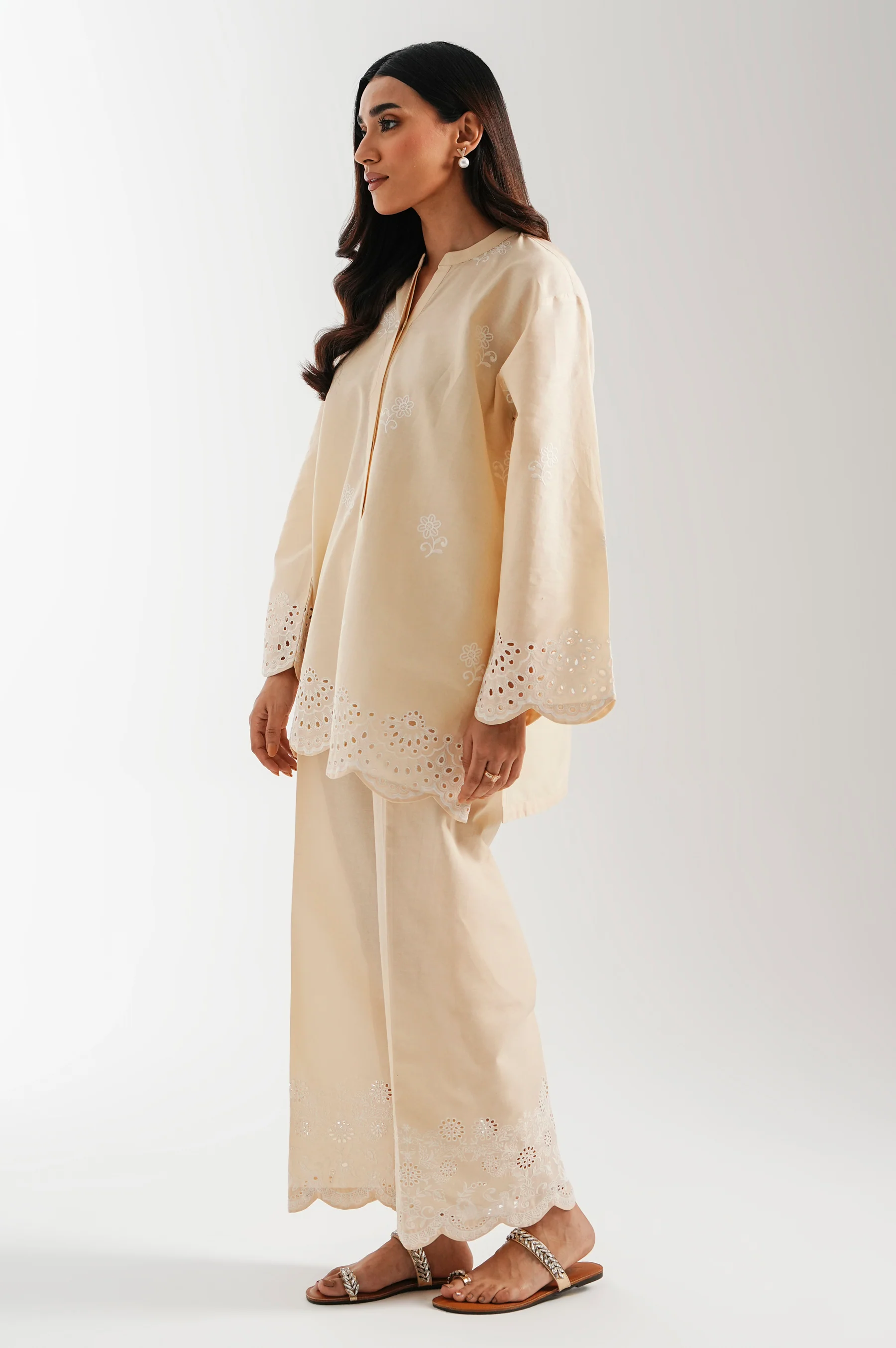 CHIKANKARI SUIT - Image 4