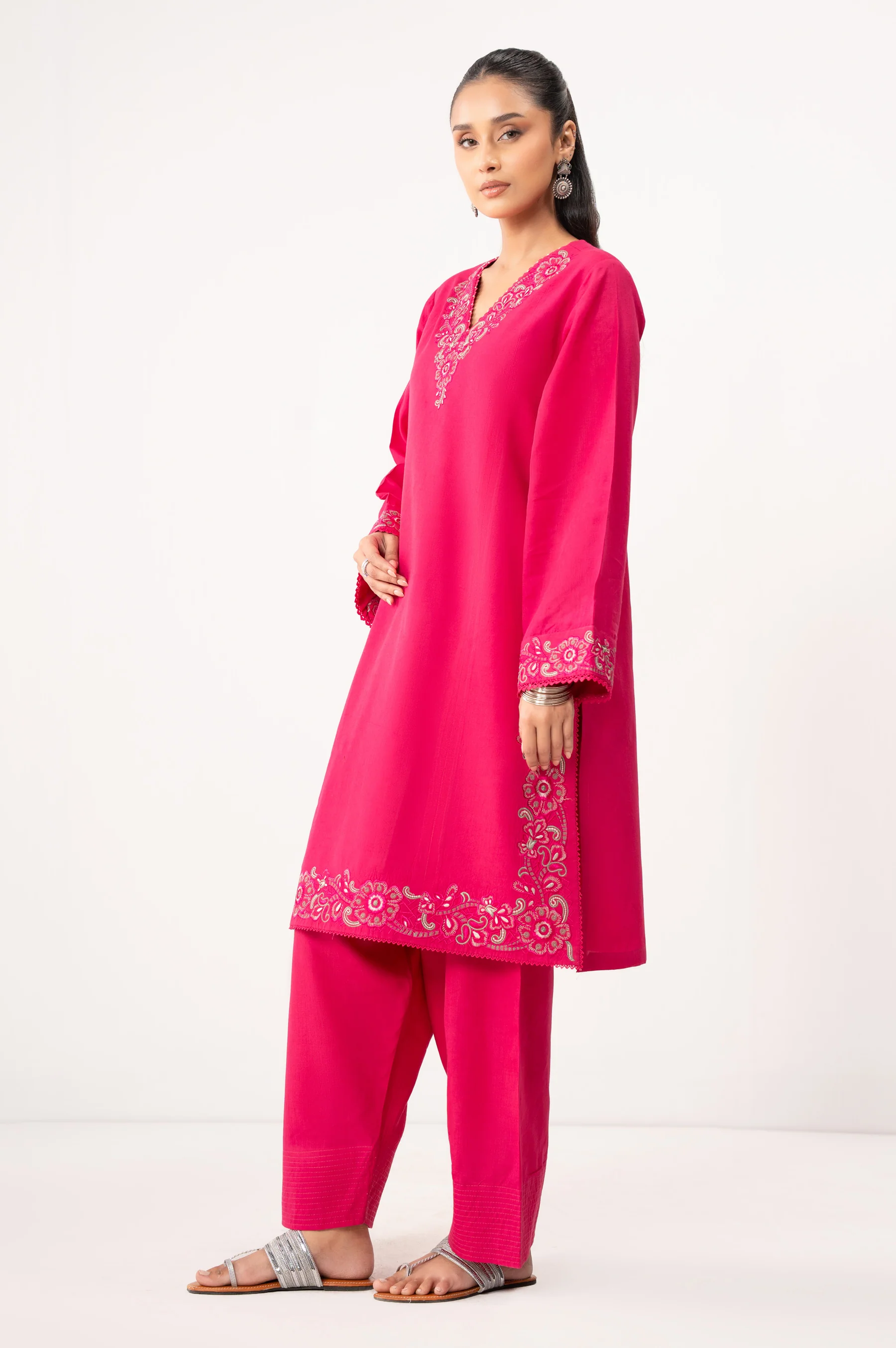 EMBROIDERED SUIT - Image 2
