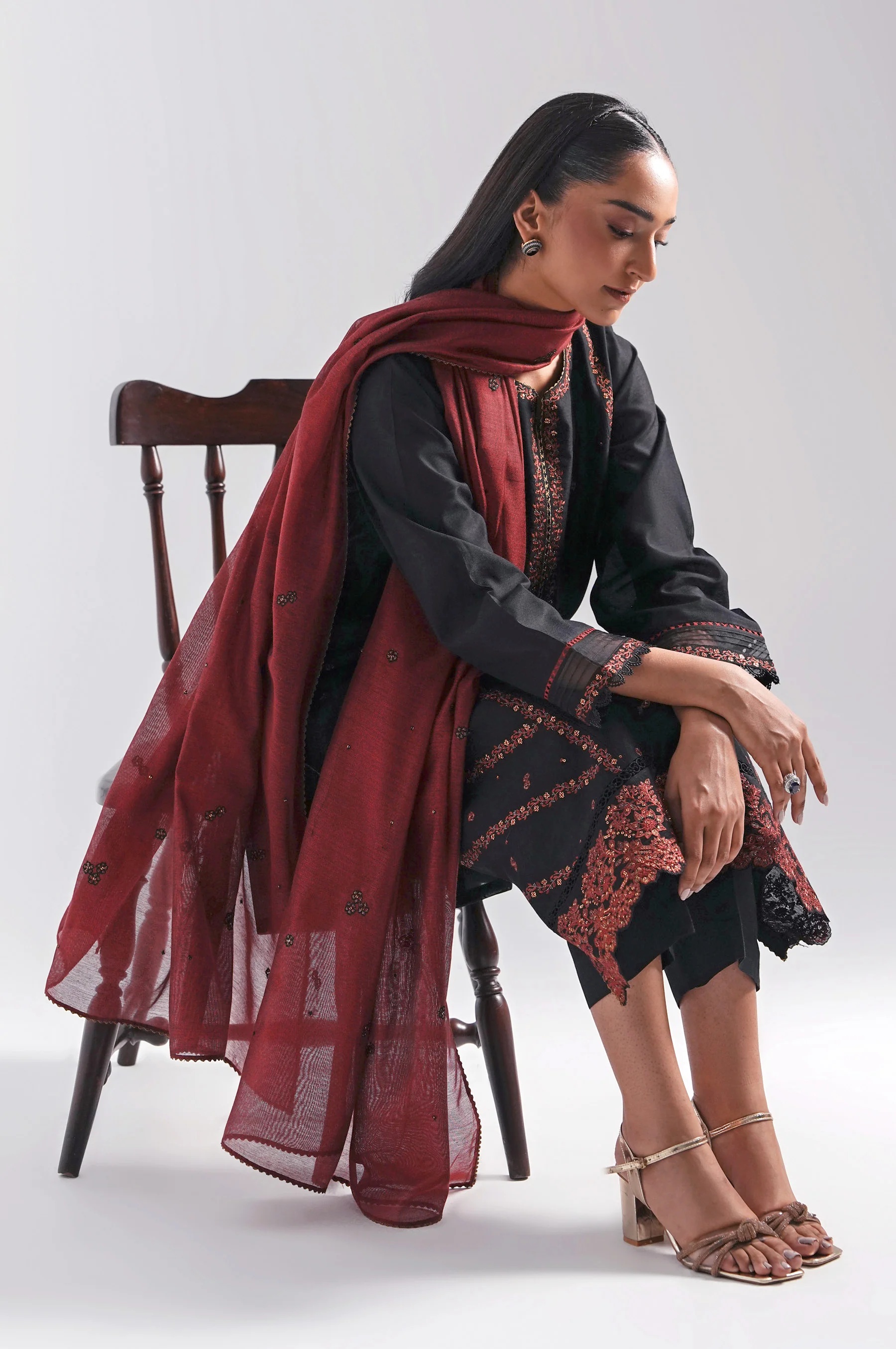 STITCHED EMBROIDERED COTTON NET SUIT - Image 3