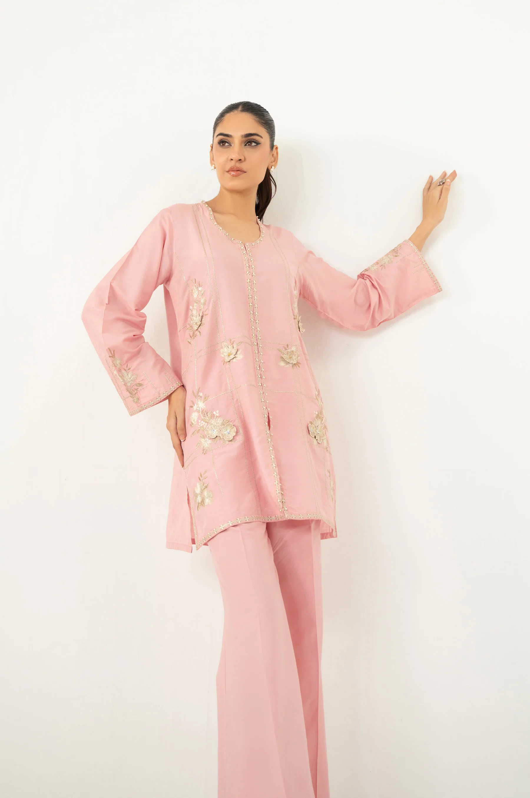 EMBROIDERED SUIT - Image 4