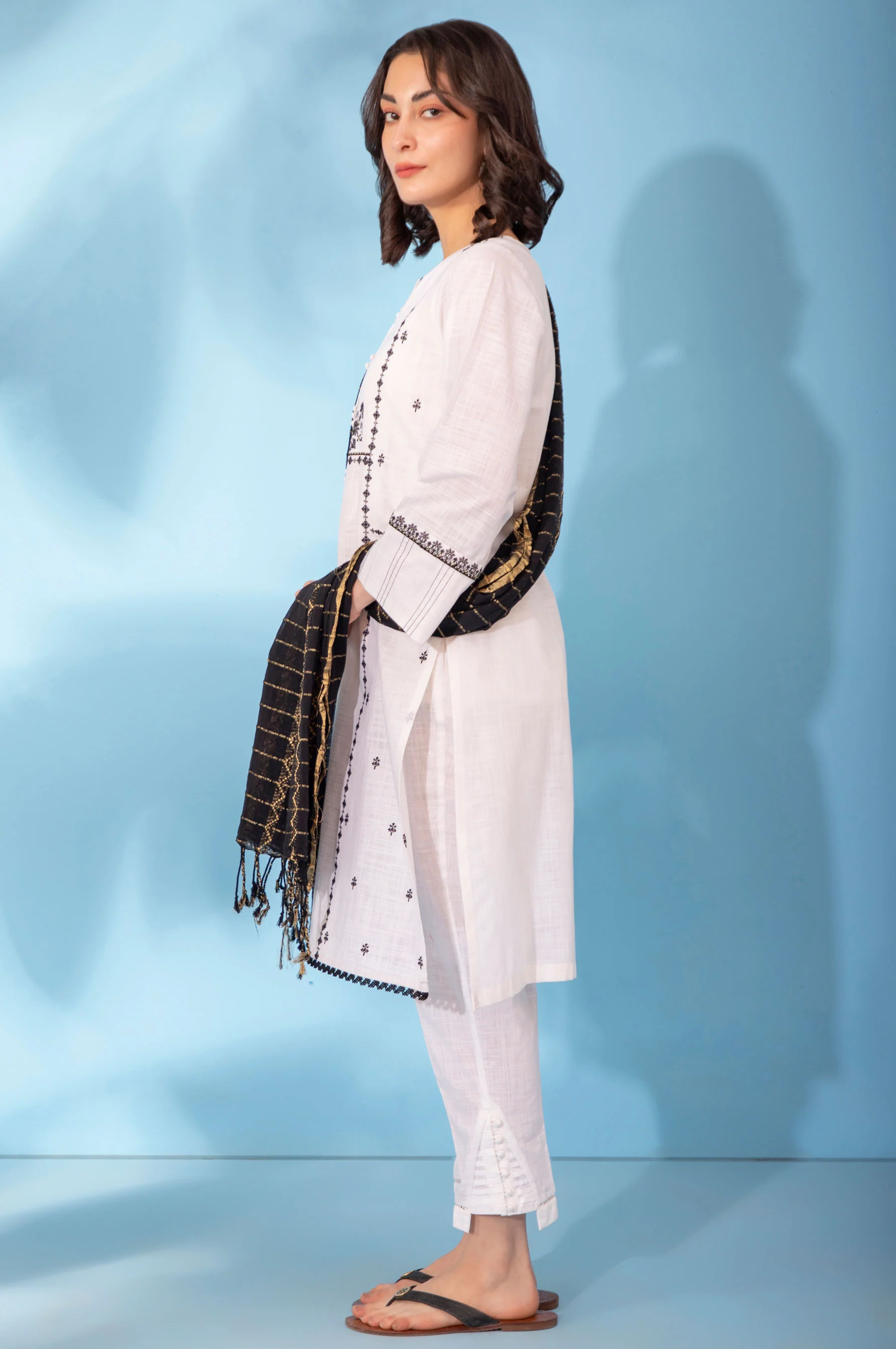 Stitched 2 Piece Embroidered Cotton Slub Suit - Image 4
